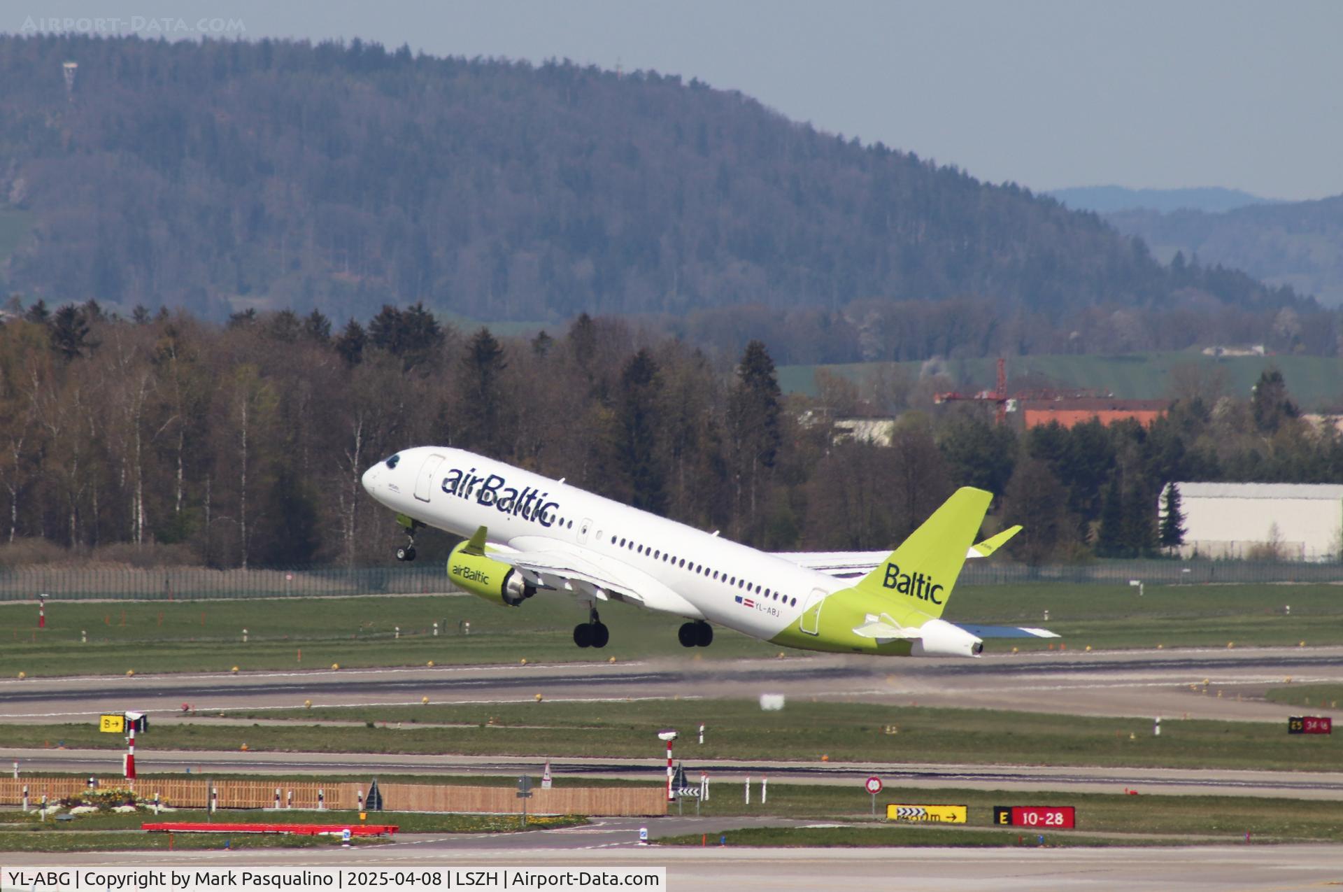 YL-ABG, 2022 Airbus A220-300 C/N 55154, Airbus A220-371