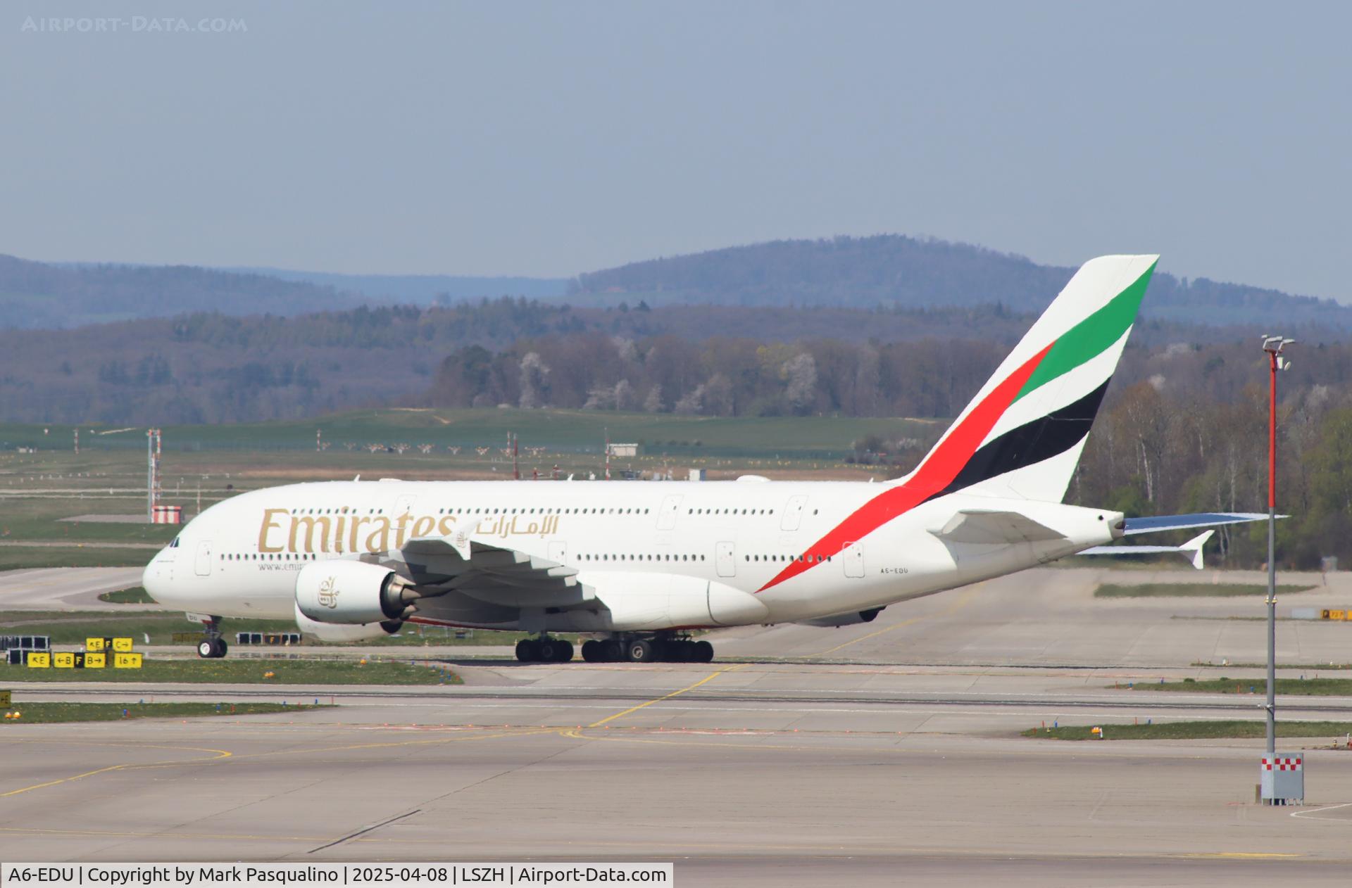 A6-EDU, 2011 Airbus A380-861 C/N 098, Airbus A380-861