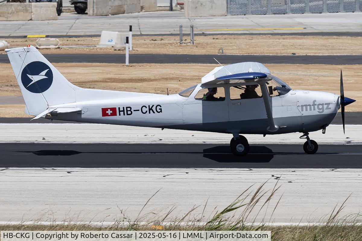 HB-CKG, 1986 Reims F172P Skyhawk C/N F17202251, Runway 31 Backtrack