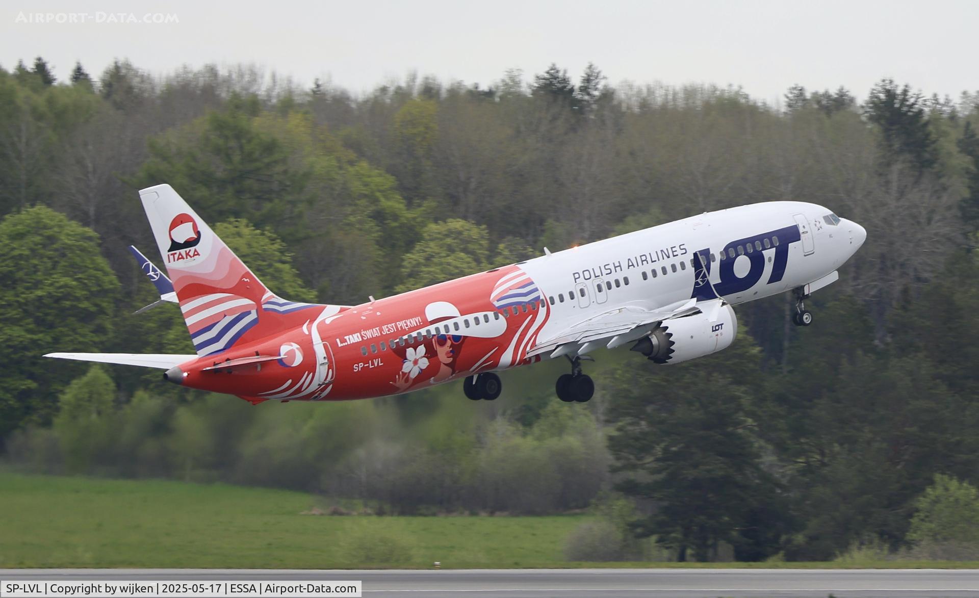 SP-LVL, 2021 Boeing 737-8 MAX C/N 43331, Rwy 08