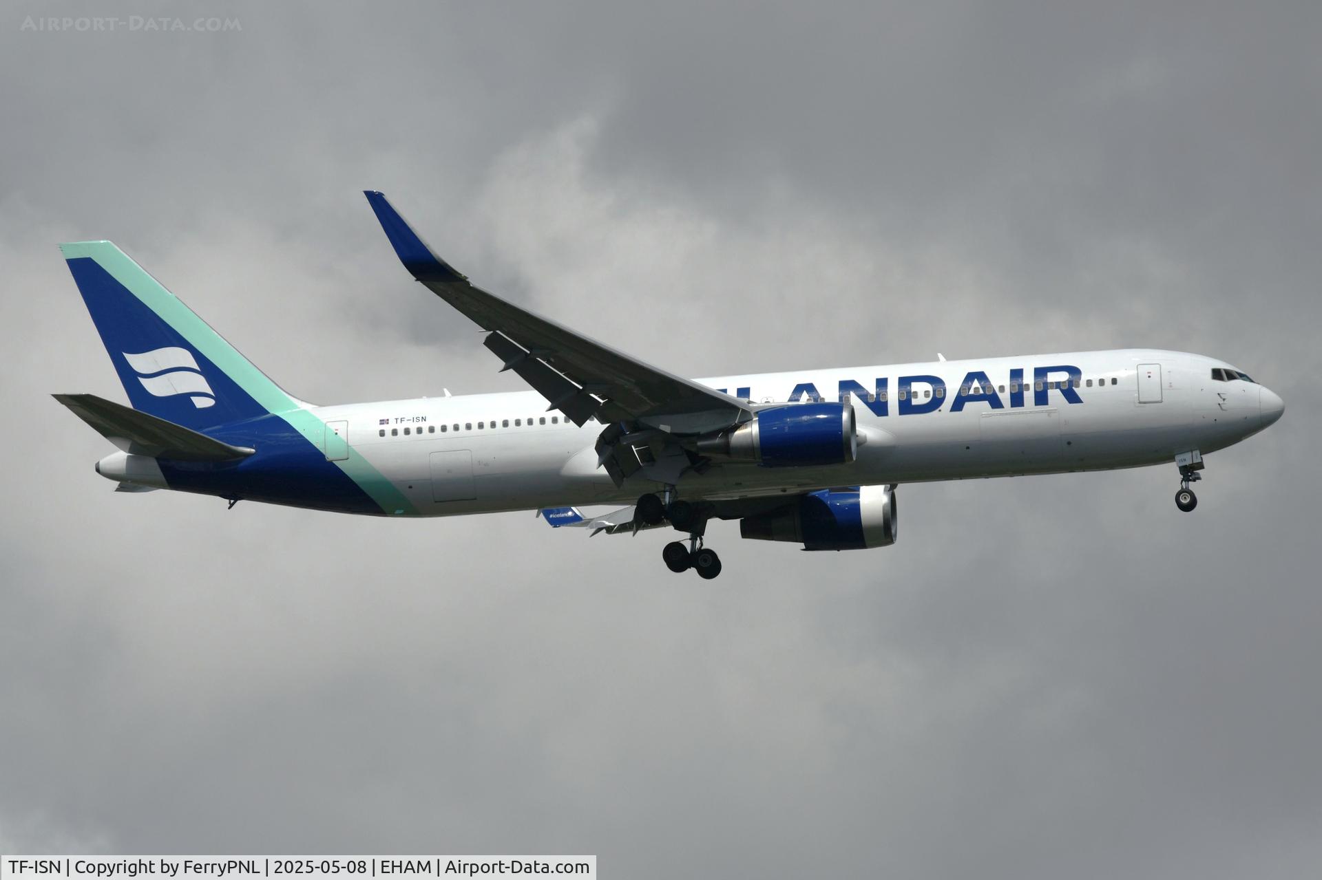 TF-ISN, 2000 Boeing 767-319 C/N 30586, Icelandair is disposing of its B767's, so glad to see this one arrive in AMS