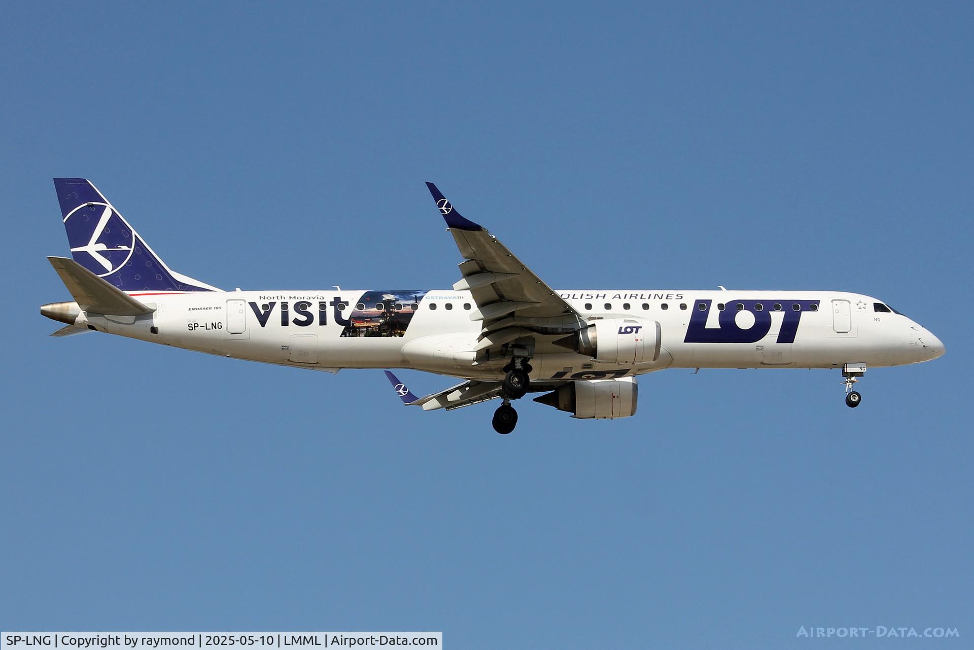 SP-LNG, 2008 Embraer ERJ 195AR C/N 19000237, Embraer ERJ 195AR reg SP-LNG of LOT Polish Airlines on the approach of RW13 to land in Malta.