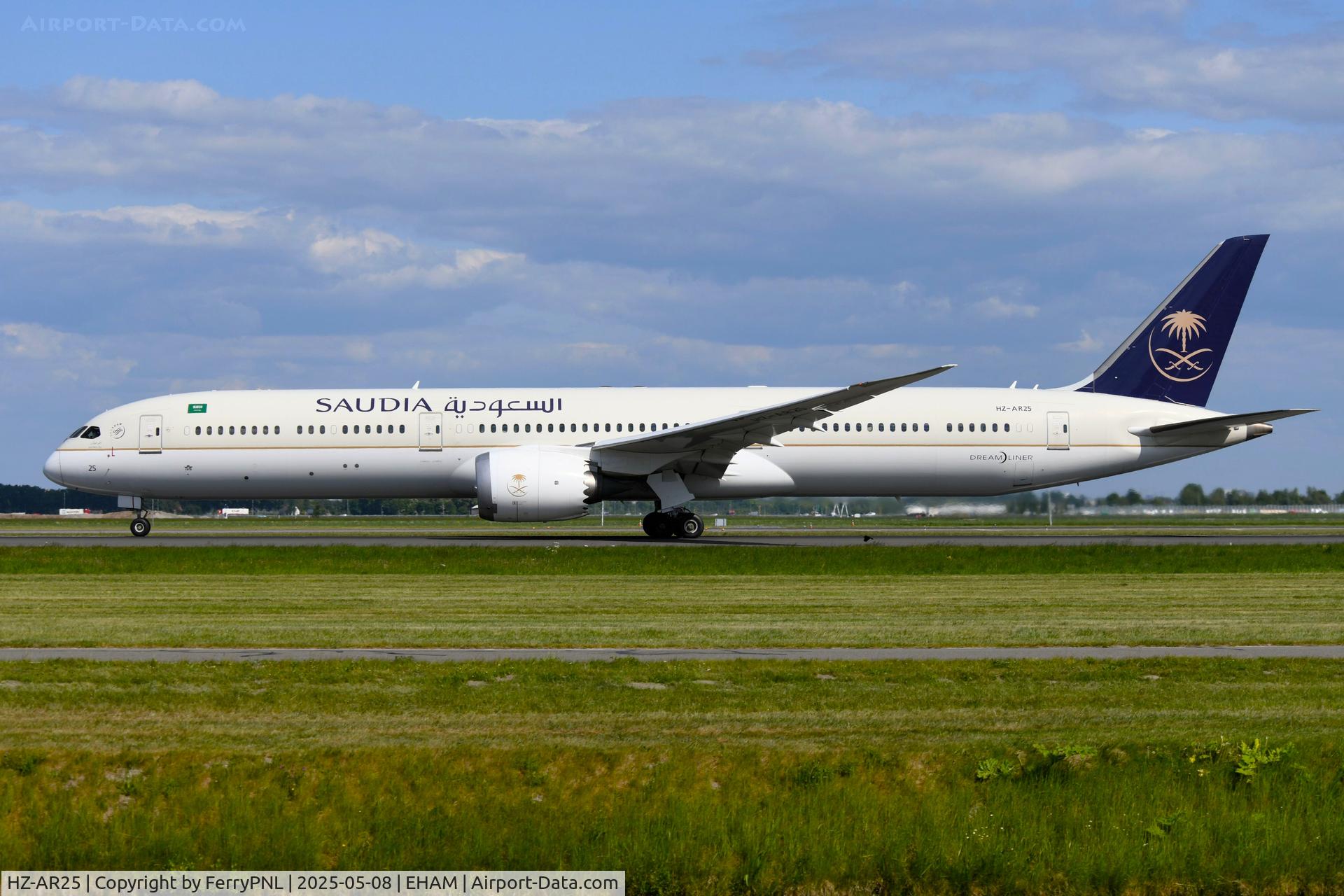 HZ-AR25, 2019 Boeing 787-10 Dreamliner Dreamliner C/N 40071, Departure of Saudia B781