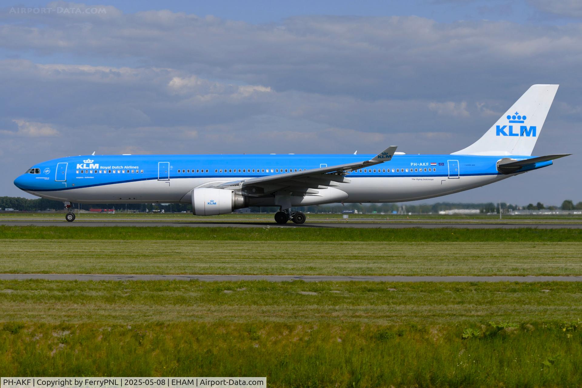 PH-AKF, 2014 Airbus A330-303 C/N 1580, KLM A333 departing to the Middle-East