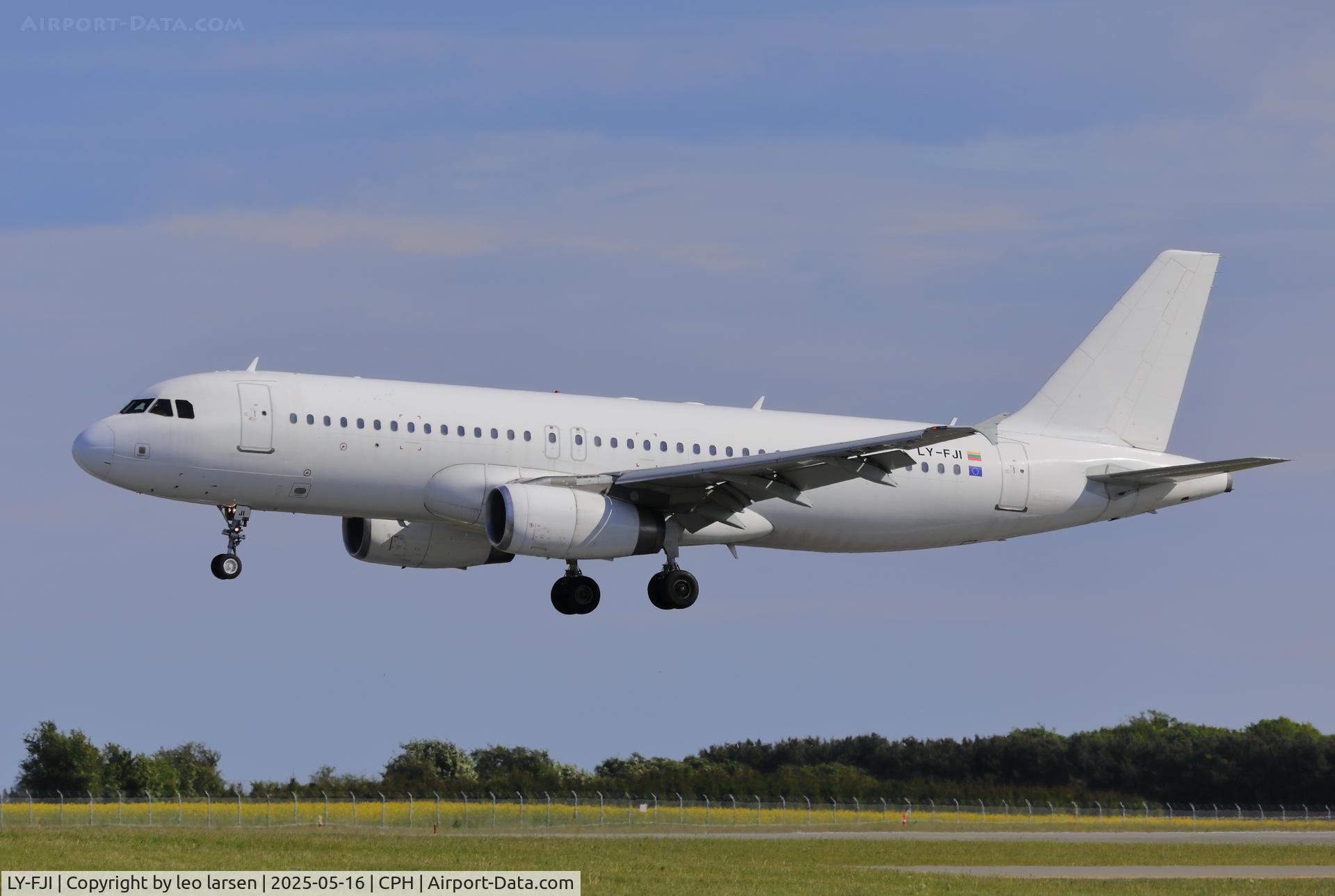 LY-FJI, 2004 Airbus A320-232 C/N 2157, Copenhagen 16.5.2025