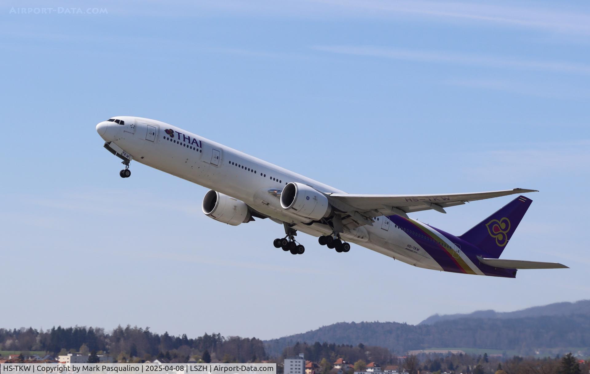 HS-TKW, 2014 Boeing 777-3D7/ER C/N 42112, Boeing 777-3D7/ER