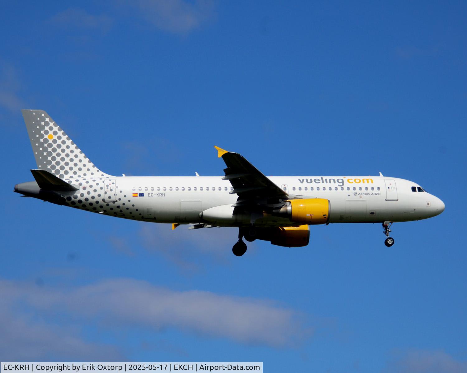 EC-KRH, 2008 Airbus A320-214 C/N 3529, EC-KRH landing rw 04L