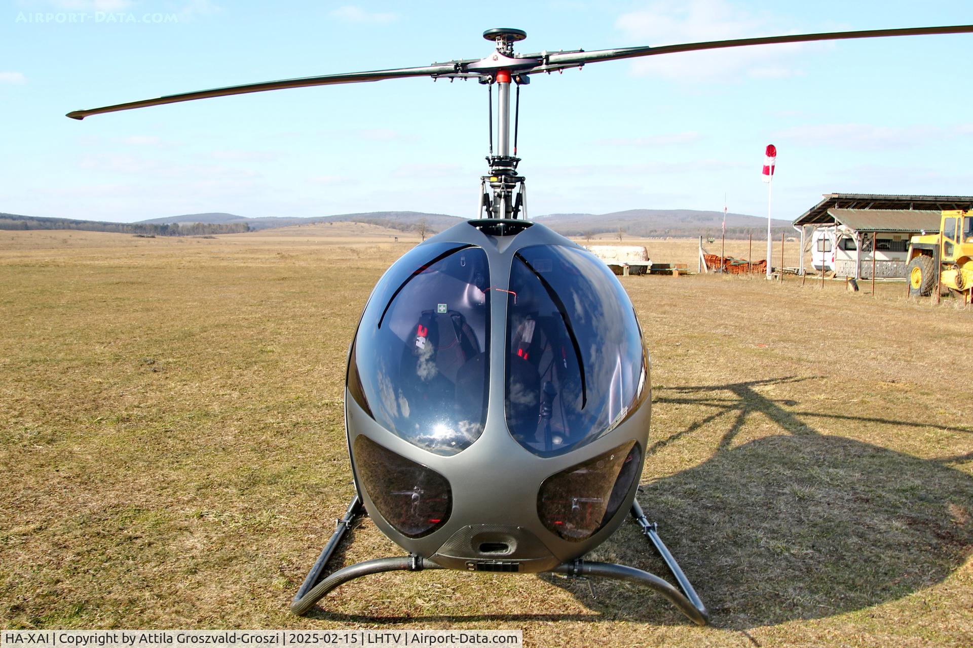 HA-XAI, Hungarocopter HC-02 C/N HC-022-2020/01, LHTV - Tótvázsony-Kövesgyurpuszta Airfield, Hungary
In hospitality...