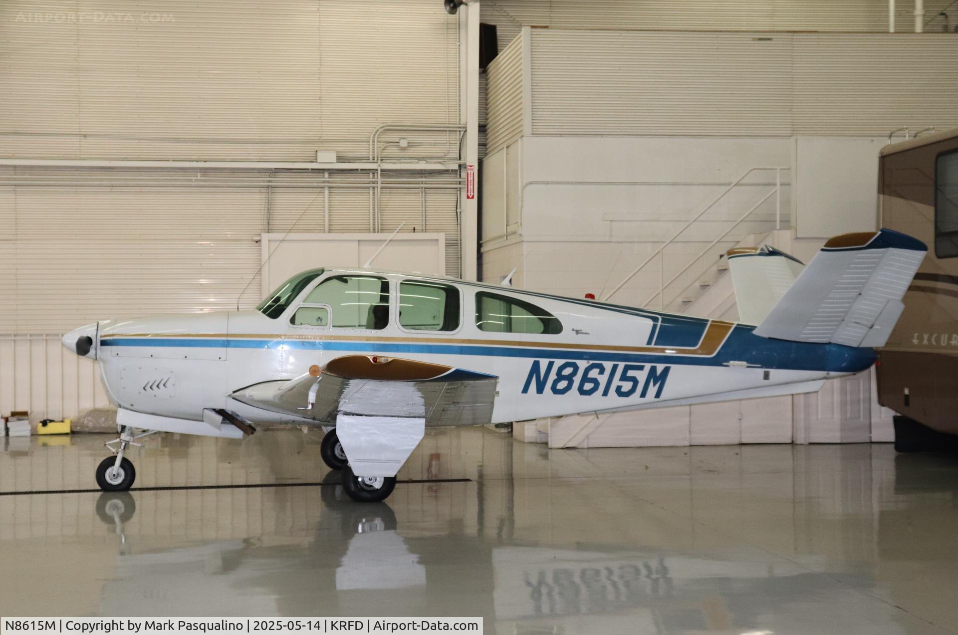 N8615M, 1963 Beech P35 Bonanza C/N D-7239, Beech P35