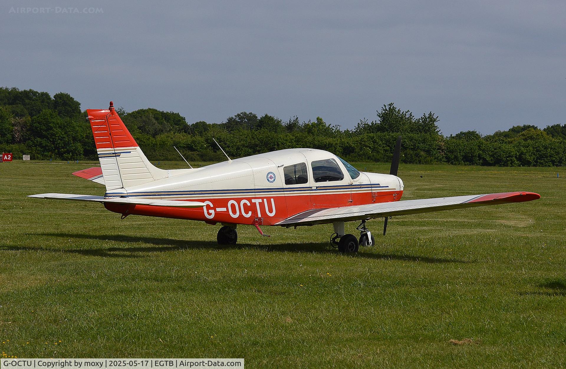 G-OCTU, 1989 Piper PA-28-161 Cadet C/N 2841280, Piper PA-28-161 Cadet at Wycombe Air Park.