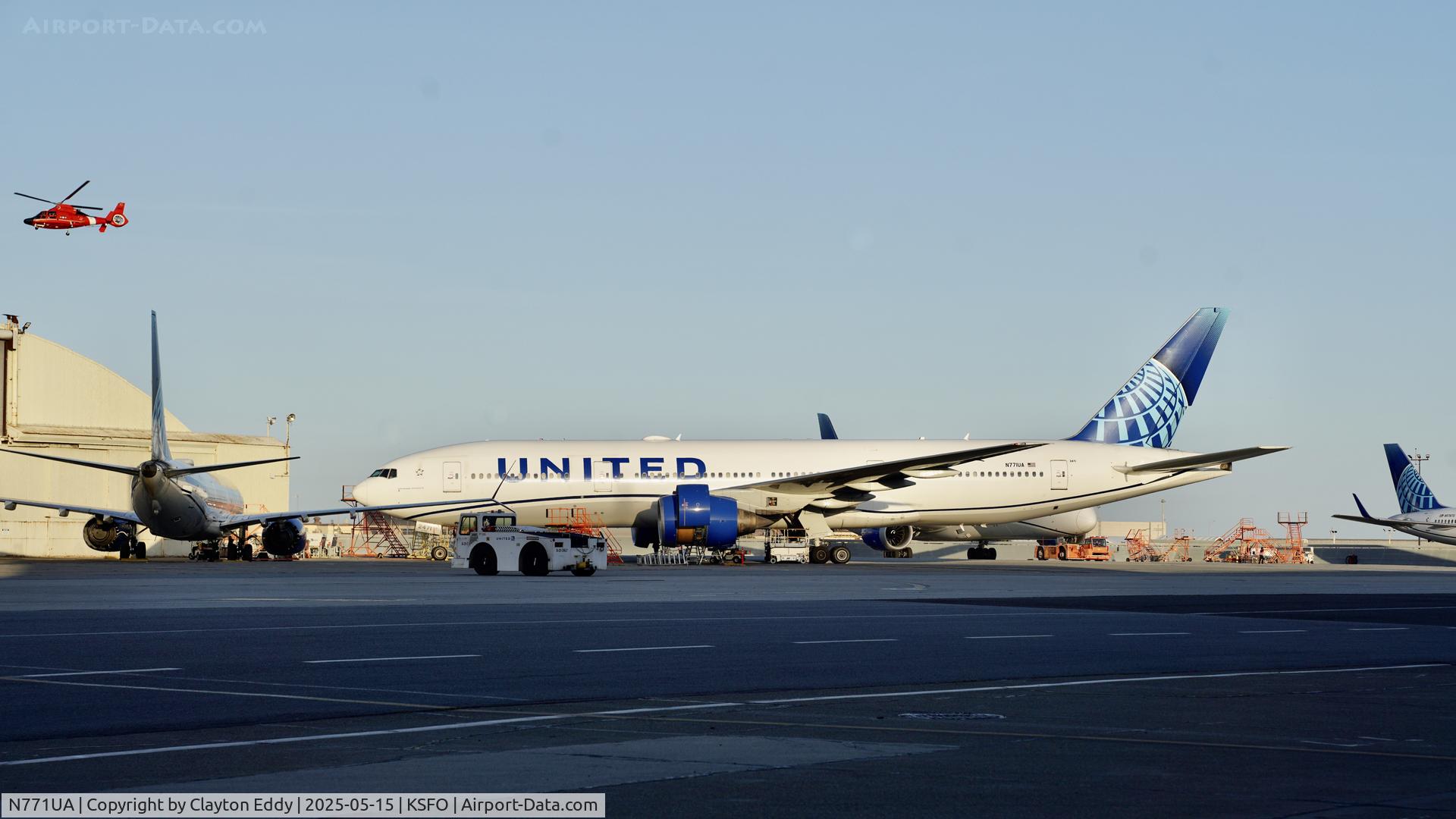 N771UA, 1995 Boeing 777-222 C/N 26932, SFO 2025