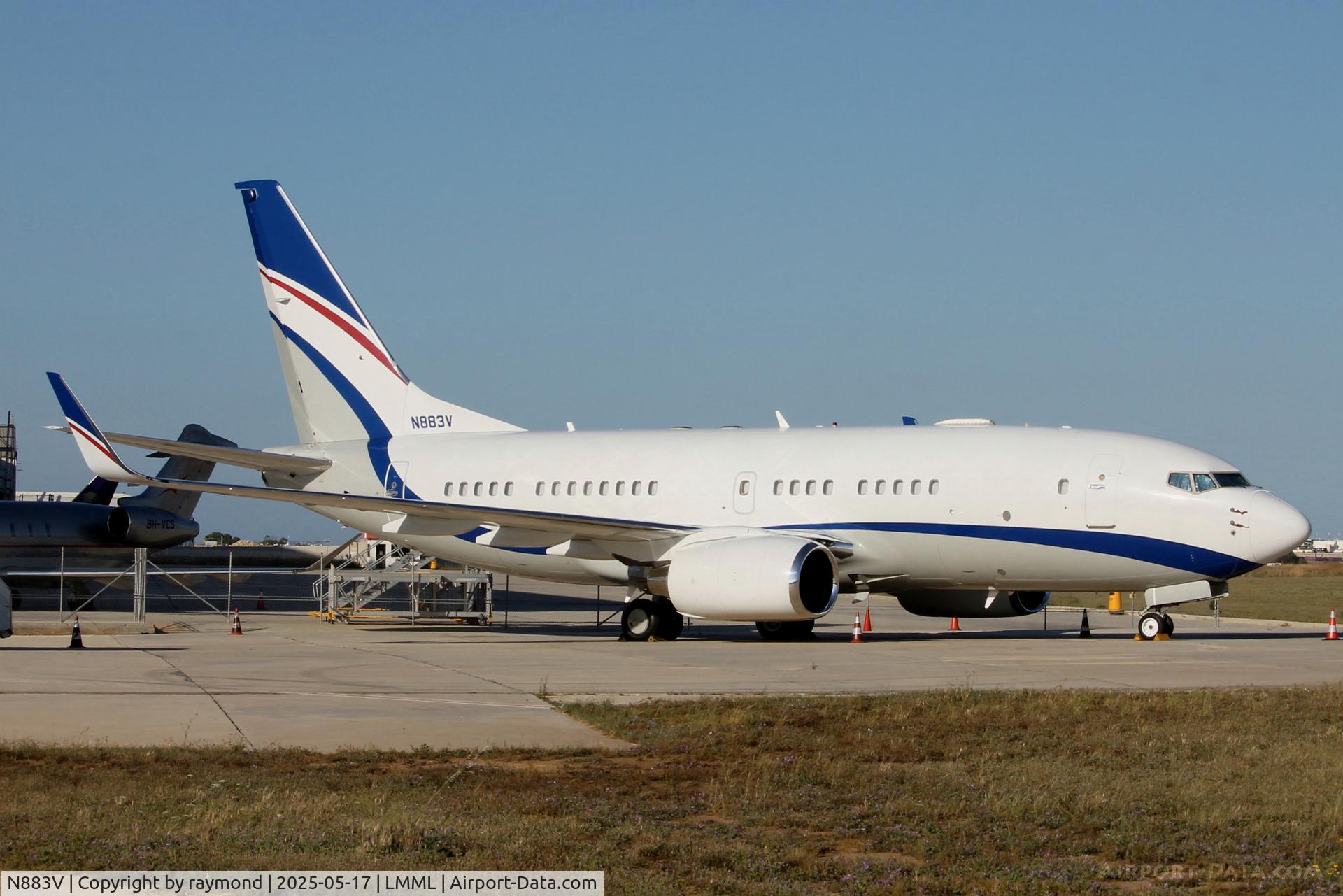 N883V, 2008 Boeing 737-75G BBJ C/N 36852, Boeing 737-700 reg N883V of Innovation First International