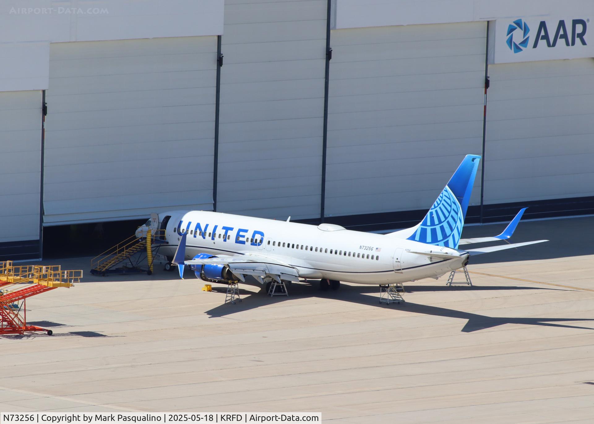 N73256, 2000 Boeing 737-824 C/N 30611, Boeing 737-824