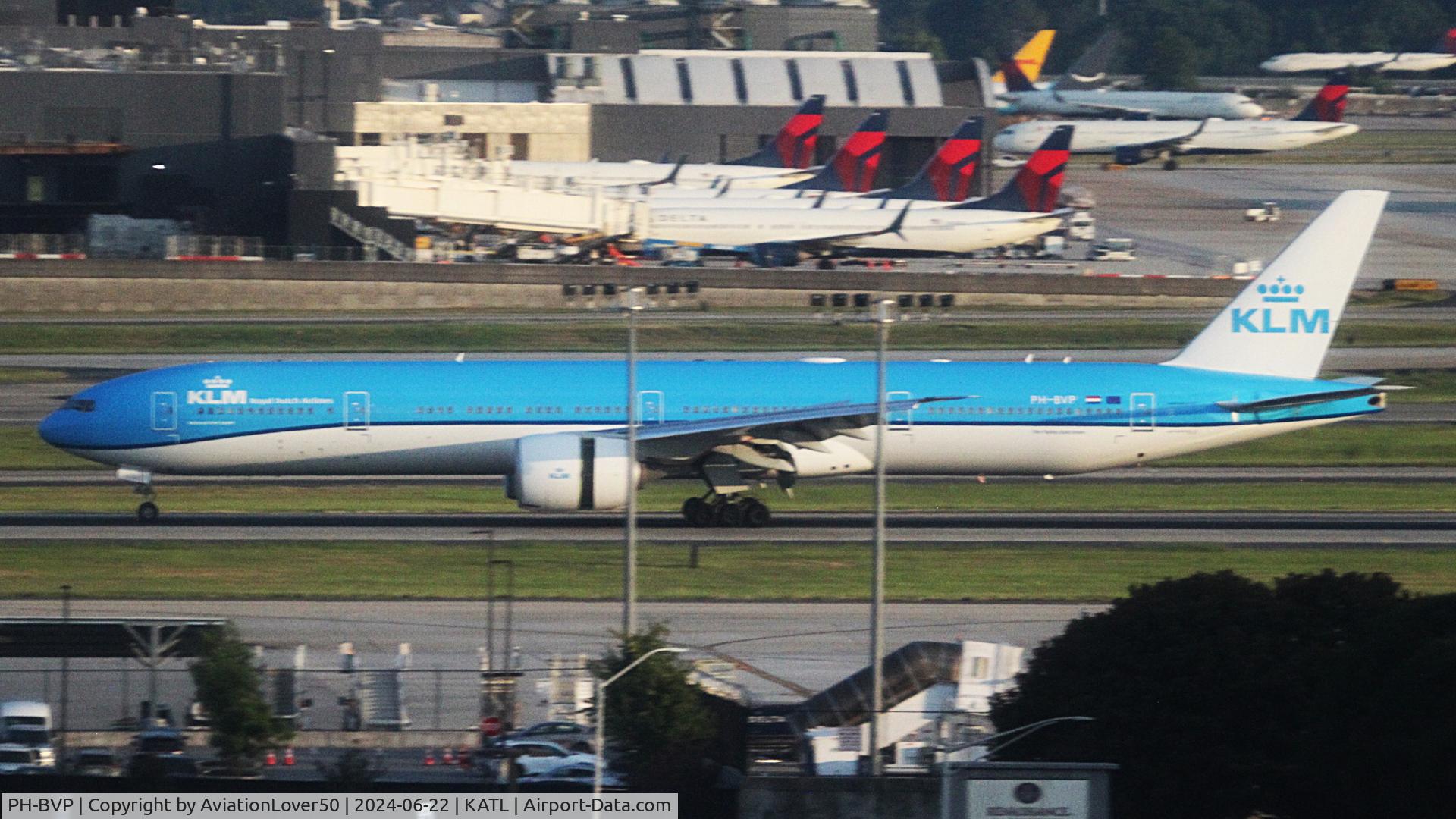PH-BVP, 2016 Boeing 777-306/ER C/N 44555, KLM 77W