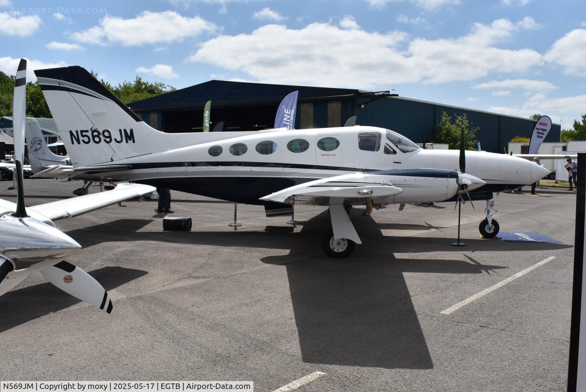 N569JM, 1980 Cessna 414A Chancellor C/N 414A-0425, Cessna 414A Chancellor at Wycombe Air Park.