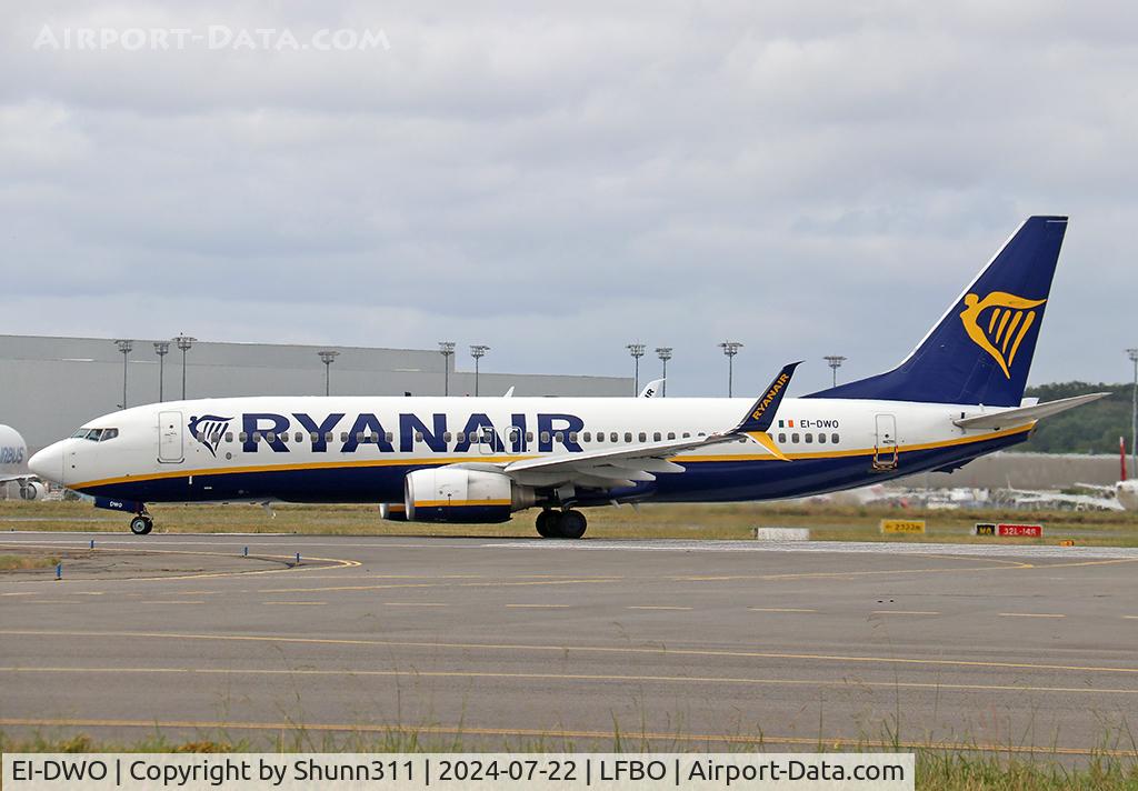 EI-DWO, 2007 Boeing 737-8AS C/N 36079, Taxiing to the Terminal with scimitar blended winglets...