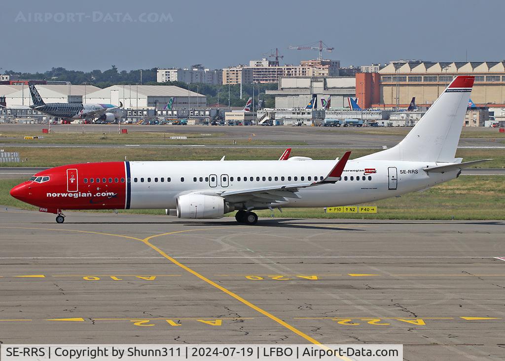 SE-RRS, 2011 Boeing 737-8JP C/N 40869, Taxiing holding point rwy 32R for departure...
