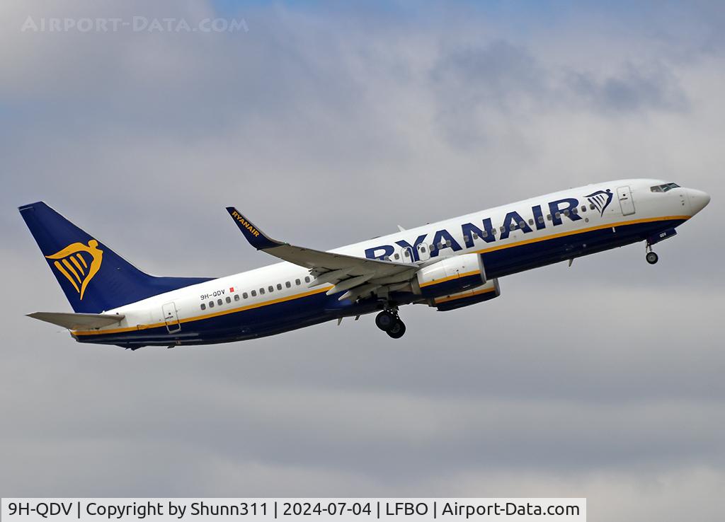9H-QDV, 2017 Boeing 737-8AS C/N 44771, Climbing qfter take off from rwy 32R
