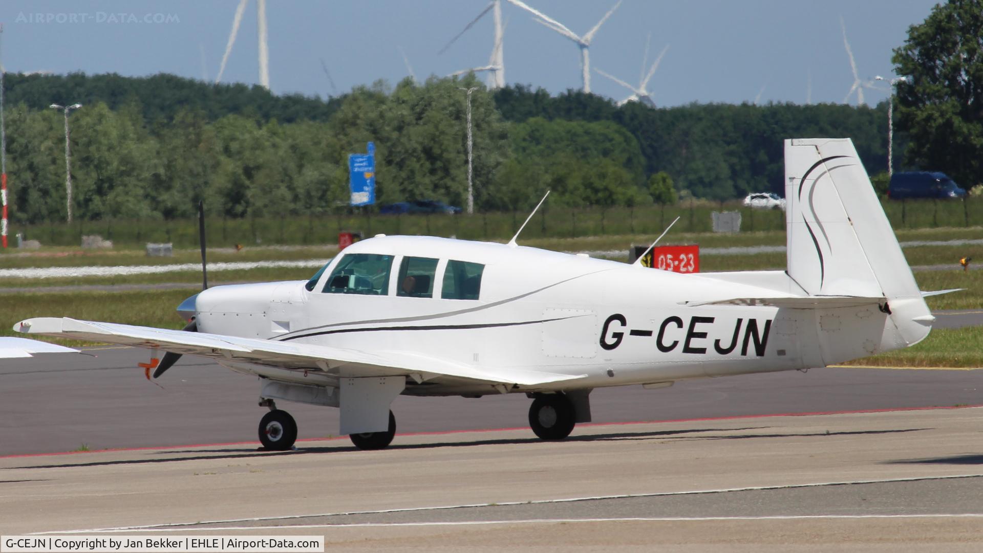 G-CEJN, 1966 Mooney M20F Executive C/N 670216, Lelystad Airport