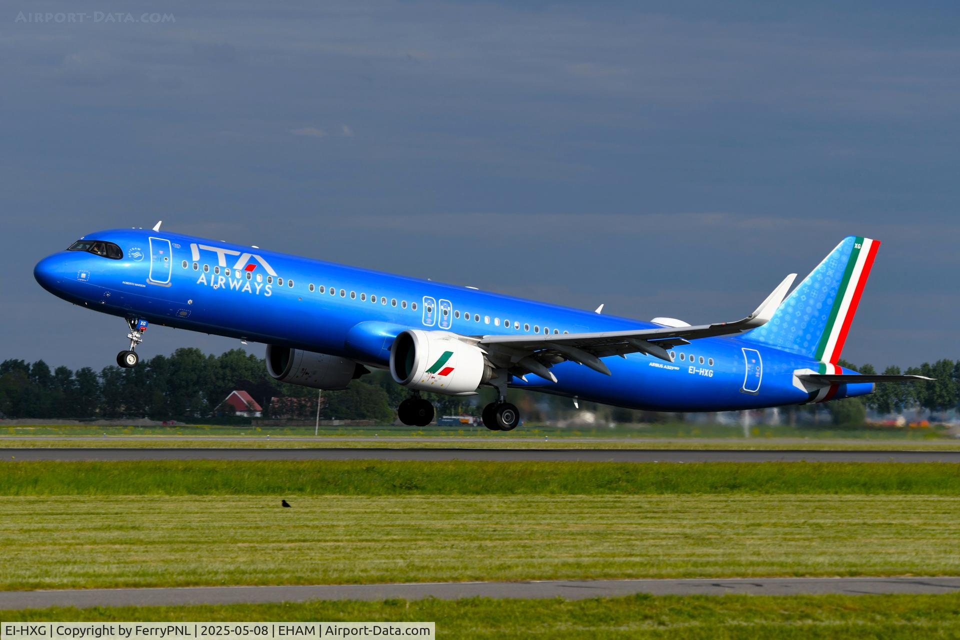 EI-HXG, 2024 Airbus A321-271NX C/N 11886, ITA A321N lifting-off