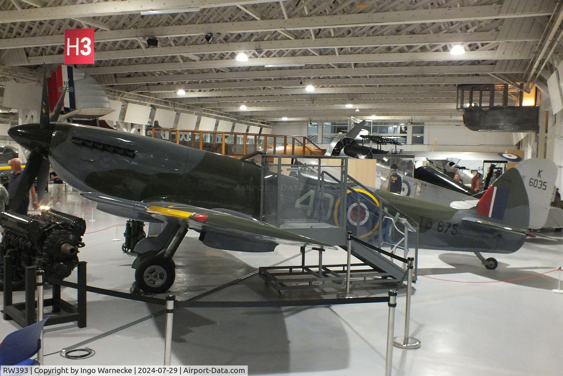 RW393, 1945 Supermarine 361 Spitfire LF.XVIe C/N CBAF.IX.4651, Supermarine Spitfire LF XVIe at the RAF Museum Hendon