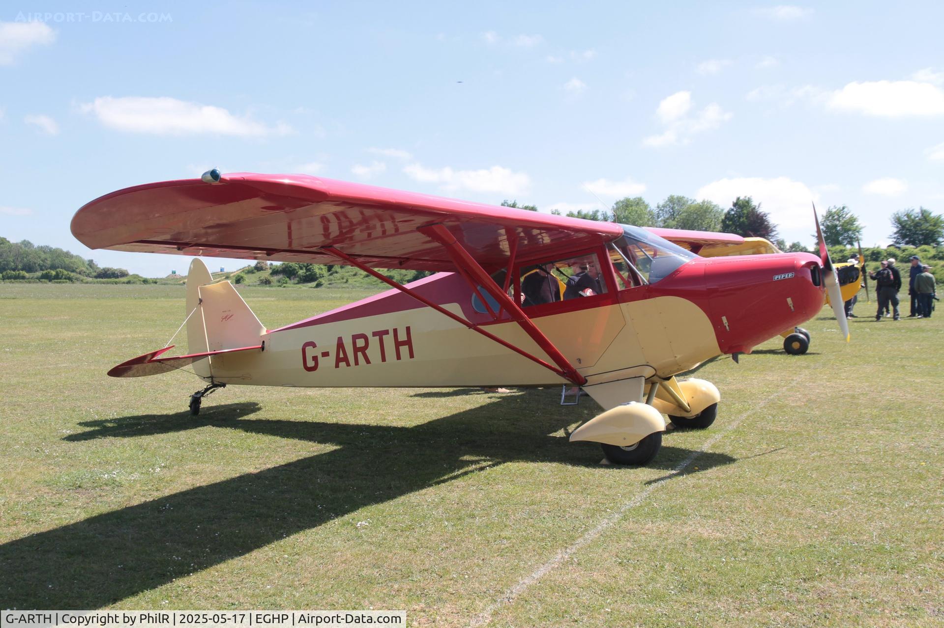 G-ARTH, 1947 Piper PA-12 Super Cruiser C/N 12-3278, G-ARTH 1947 Piper PA-12 Super Cruiser Piper Fly In Popham 