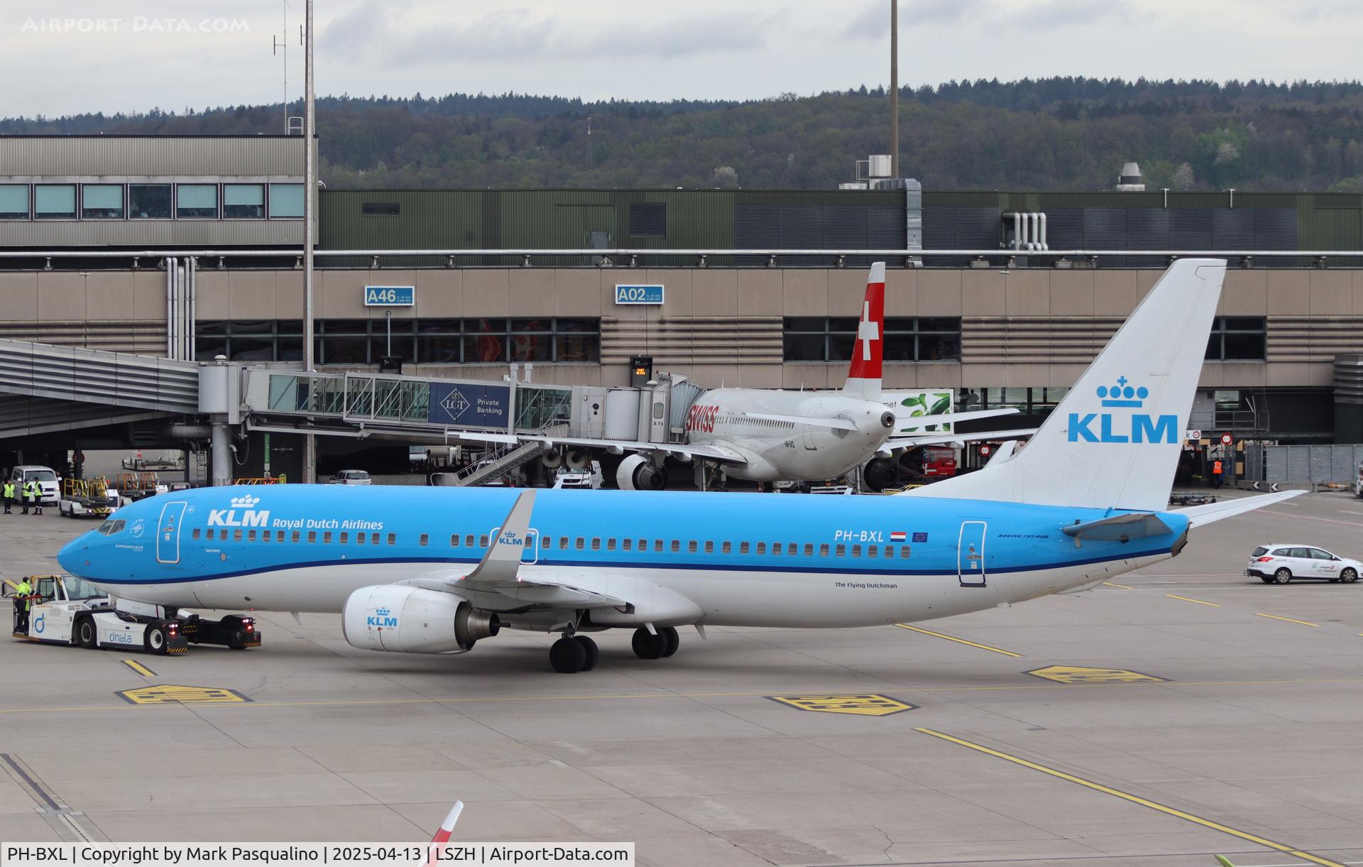 PH-BXL, 2000 Boeing 737-8K2 C/N 30359, Boeing 737-8K2