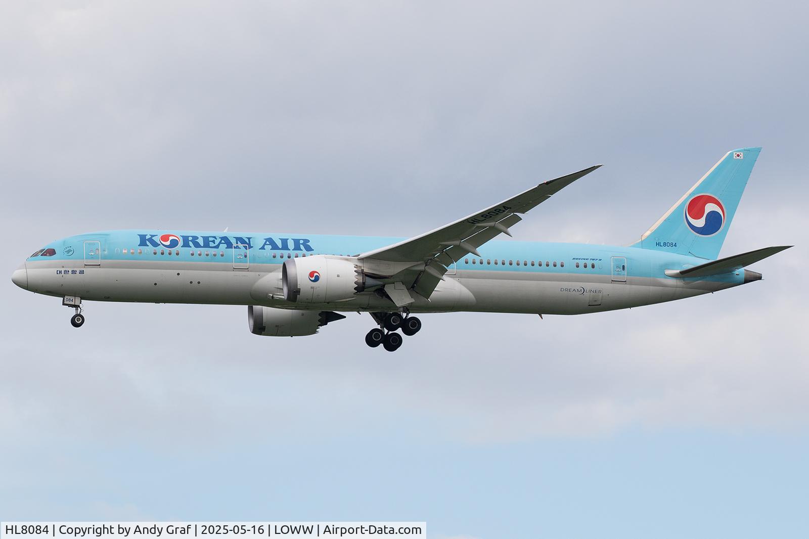 HL8084, 2017 Boeing 787-9 Dreamliner C/N 34813, Korean Air 787-9