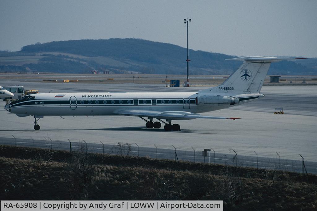 RA-65908, 1983 Tupolev Tu-134AK C/N 63870, Aviazaprast Tu134AK