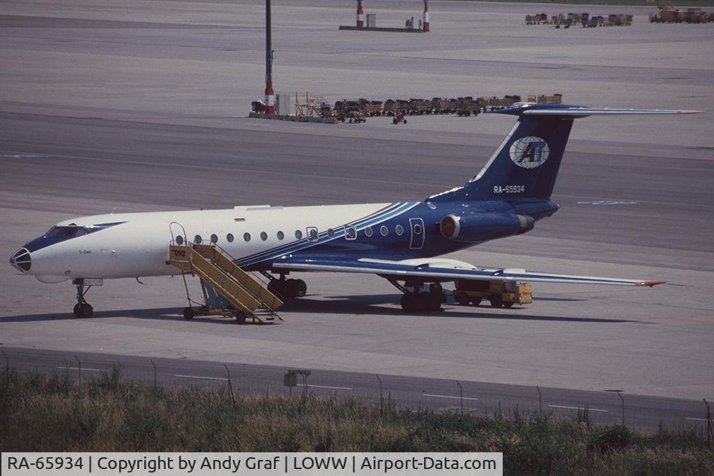 RA-65934, Tupolev Tu-134A C/N 66143, Rusline Tu134A