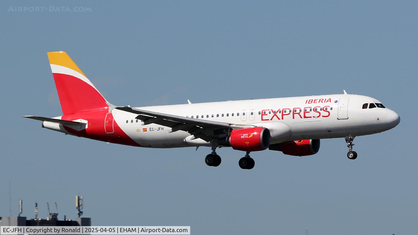 EC-JFH, 2003 Airbus A320-214 C/N 2104, at eham