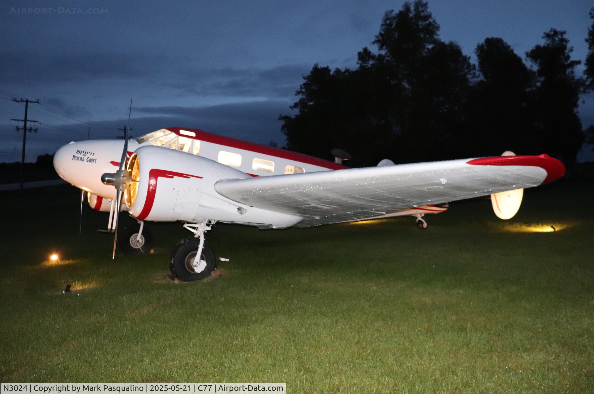 N3024, Beech UC-45J Expeditor C/N 67234, Beech UC-45J