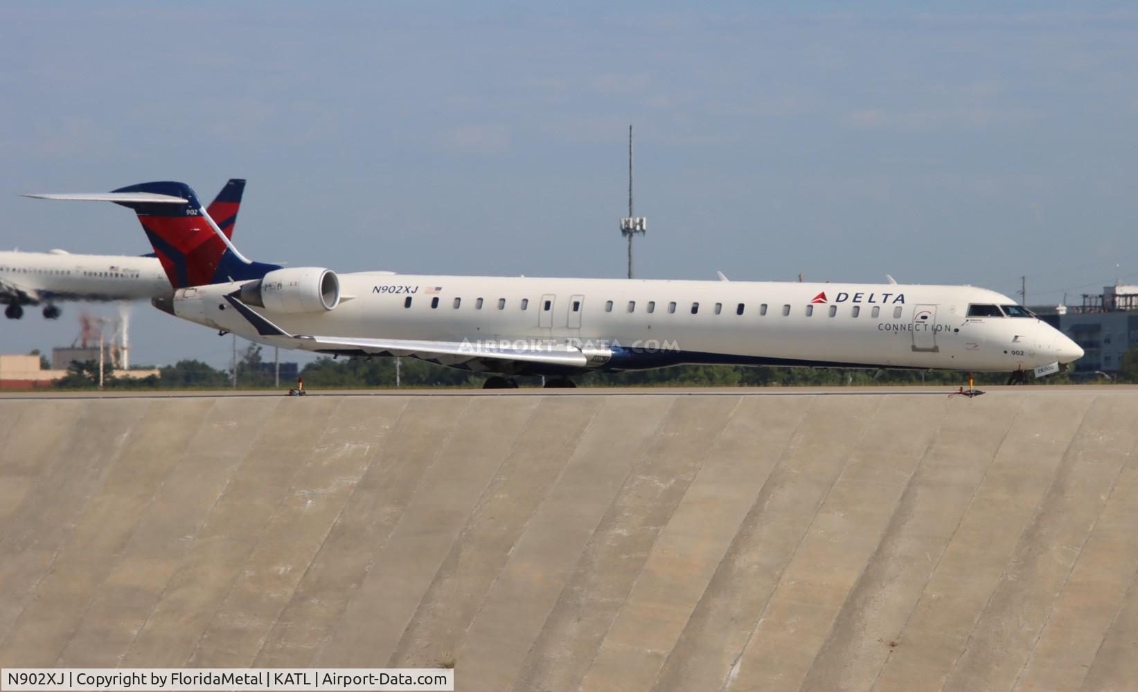 N902XJ, 2007 Bombardier CRJ-900ER (CL-600-2D24) C/N 15131, SKW/DAL CR9  zx atl-cho