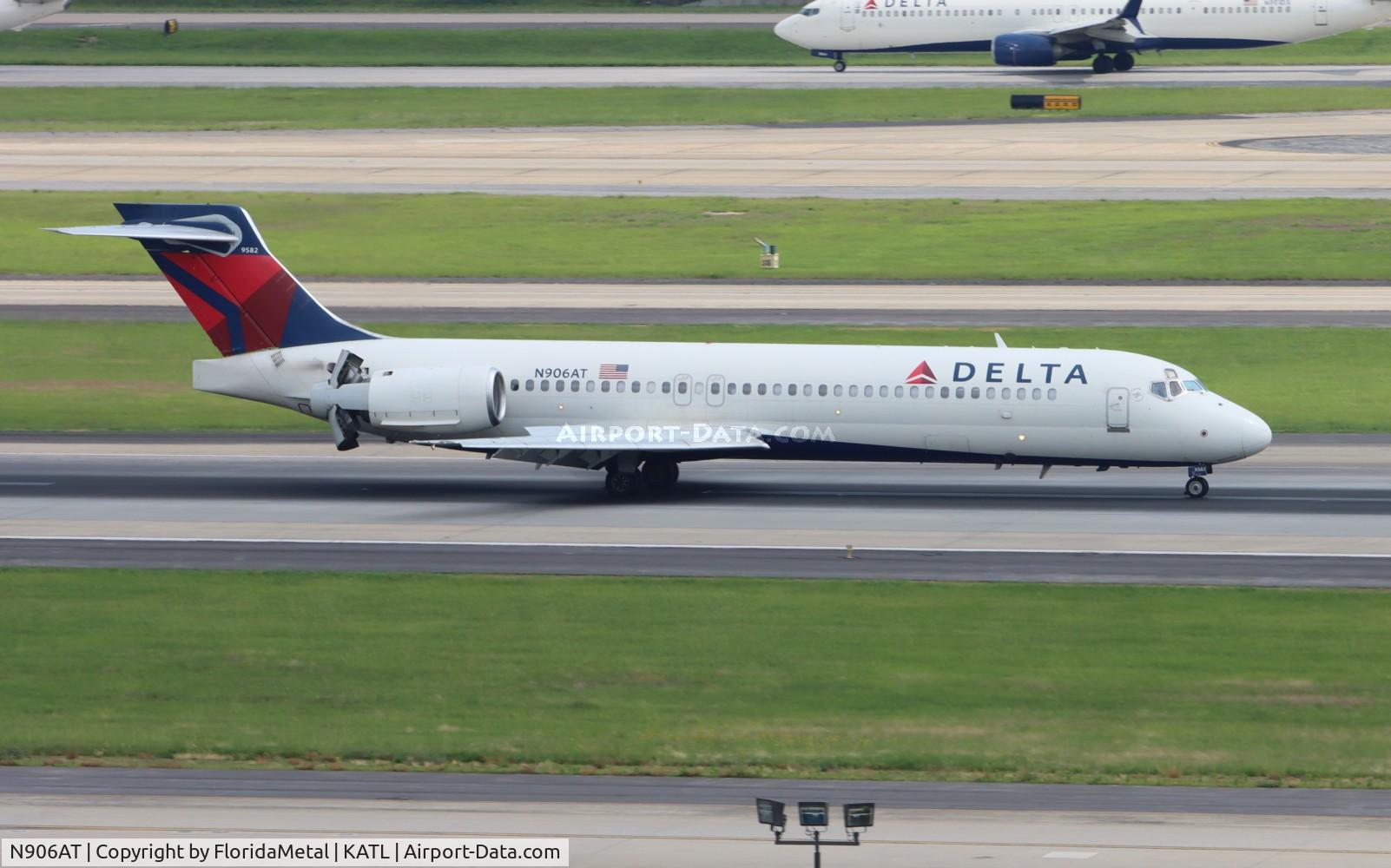 N906AT, 2001 Boeing 717-200 C/N 55087, DAL 712 zx day-atl