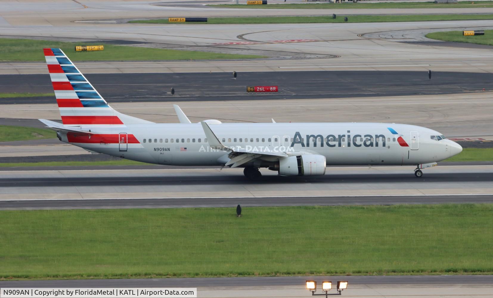 N909AN, 1999 Boeing 737-823 C/N 29511, AAL 738 zx dfw-atl