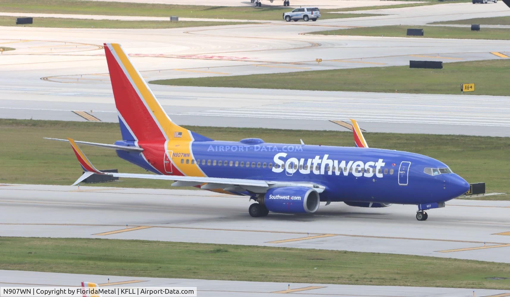 N907WN, 2008 Boeing 737-7H4 C/N 36619, SWA 737 zx fll-puj