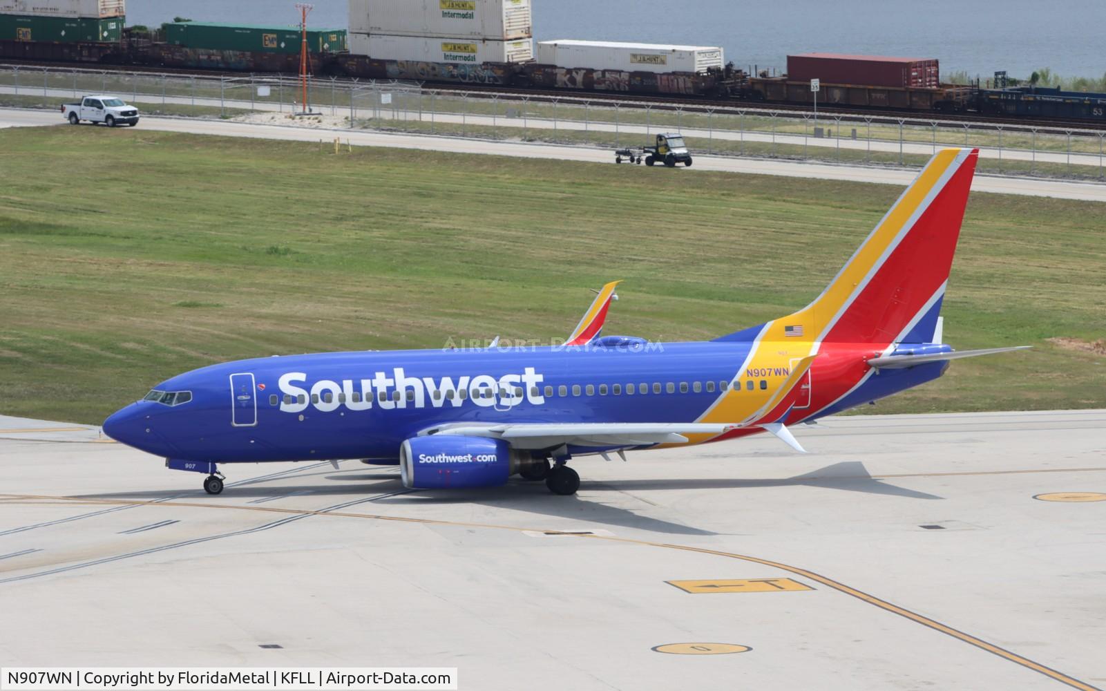 N907WN, 2008 Boeing 737-7H4 C/N 36619, SWA 737 zx fll-puj