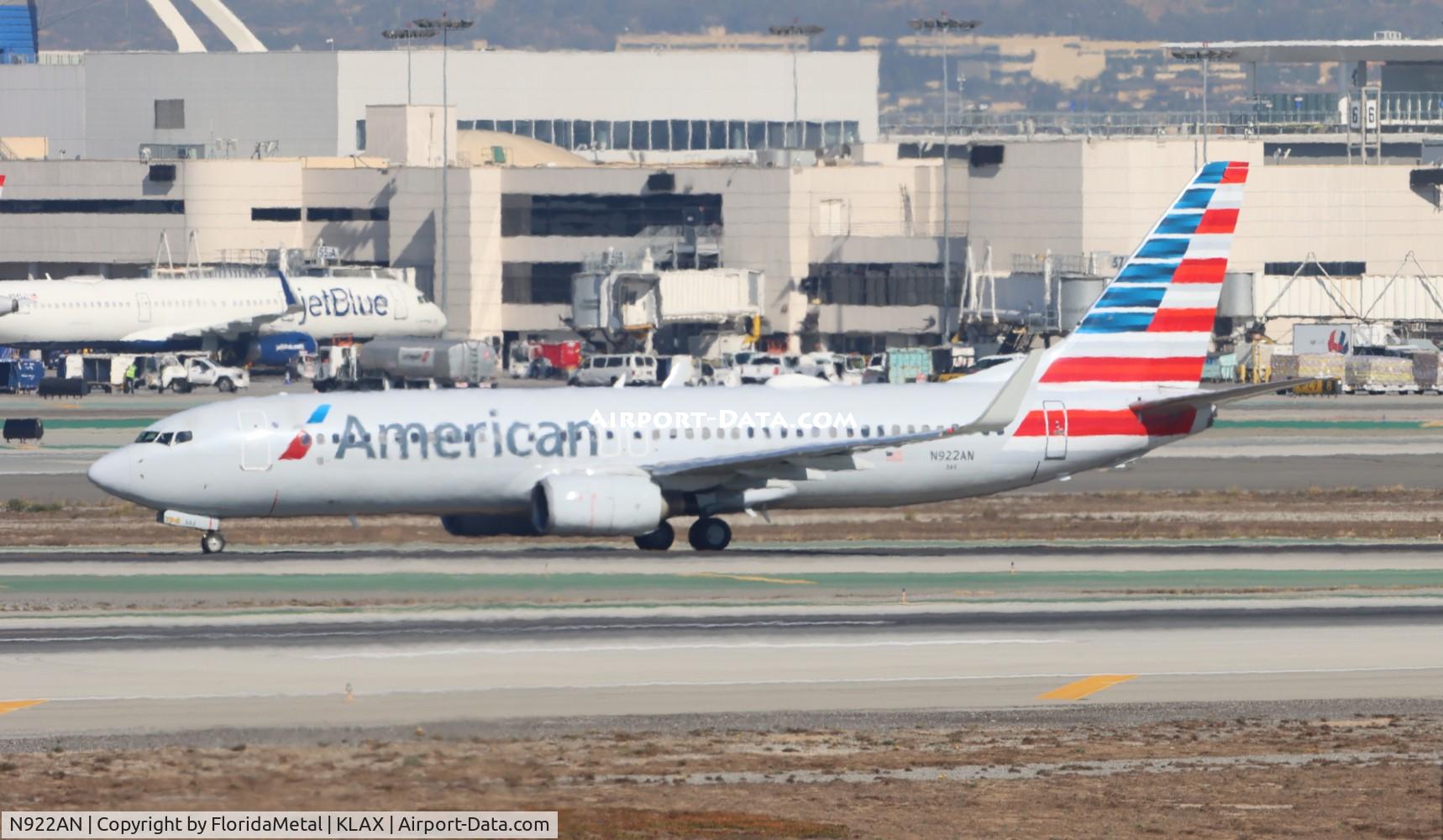 N922AN, 1999 Boeing 737-823 C/N 29523, AAL 738 zx ord-lax