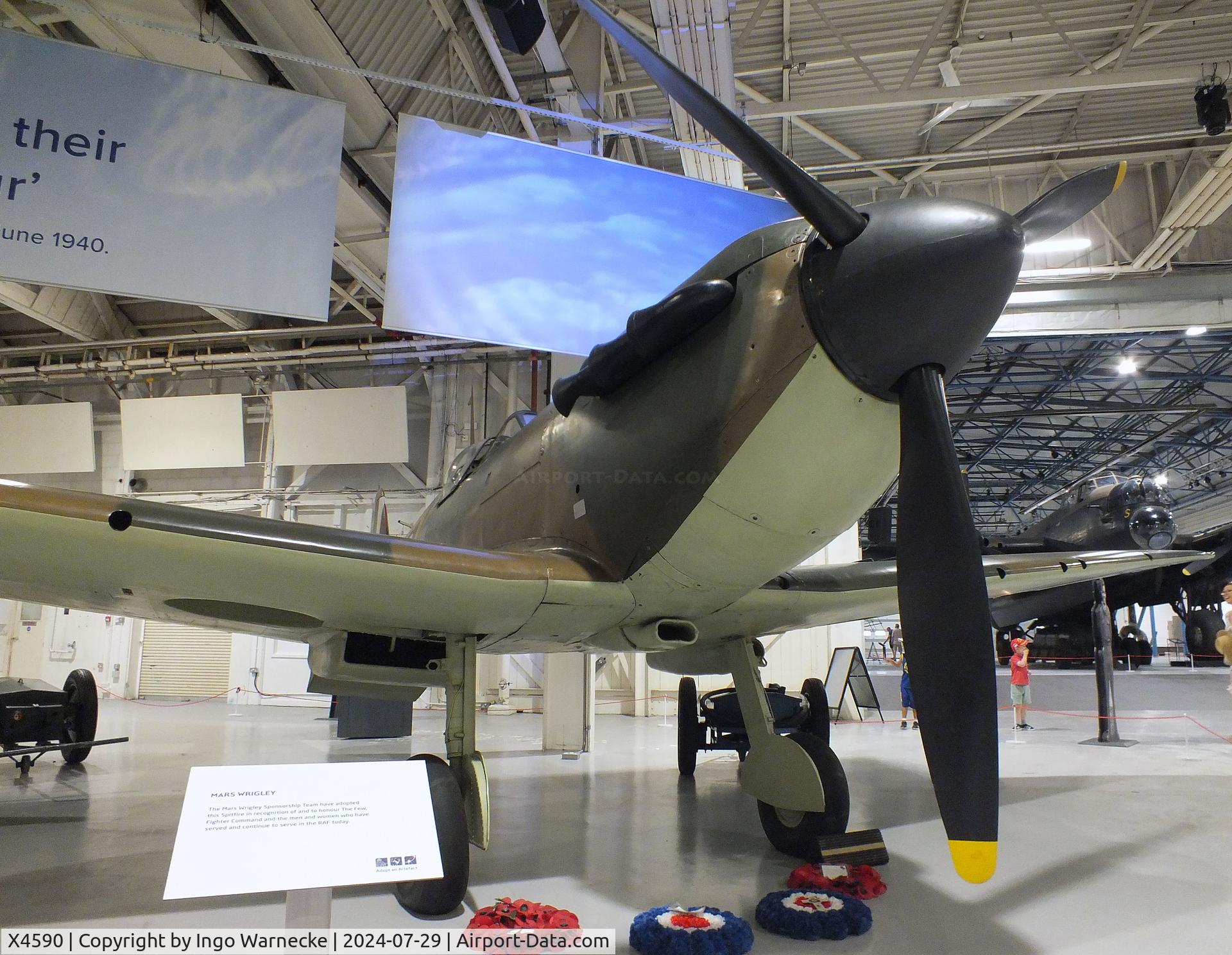 X4590, Supermarine 300 Spitfire Mk1A C/N 6S/81254, Supermarine Spitfire Ia at the RAF Museum Hendon