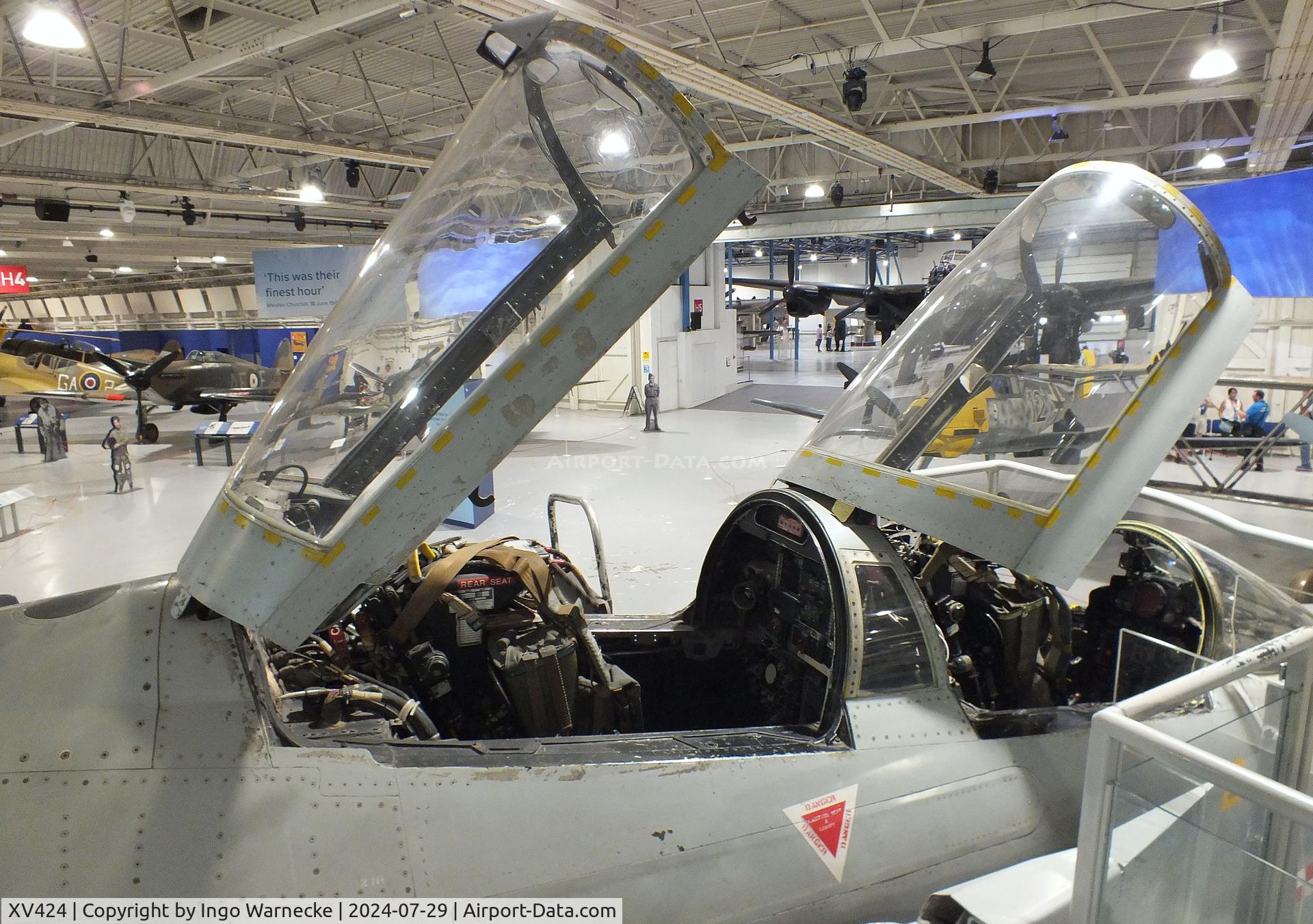 XV424, 1969 McDonnell Douglas Phantom FGR2 C/N 3084, McDonnell Douglas F-4 Phantom FGR2 at the RAF Museum Hendon #c