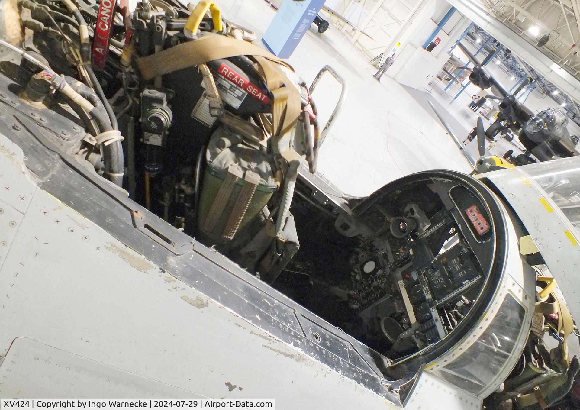 XV424, 1969 McDonnell Douglas Phantom FGR2 C/N 3084, McDonnell Douglas F-4 Phantom FGR2 at the RAF Museum Hendon #c