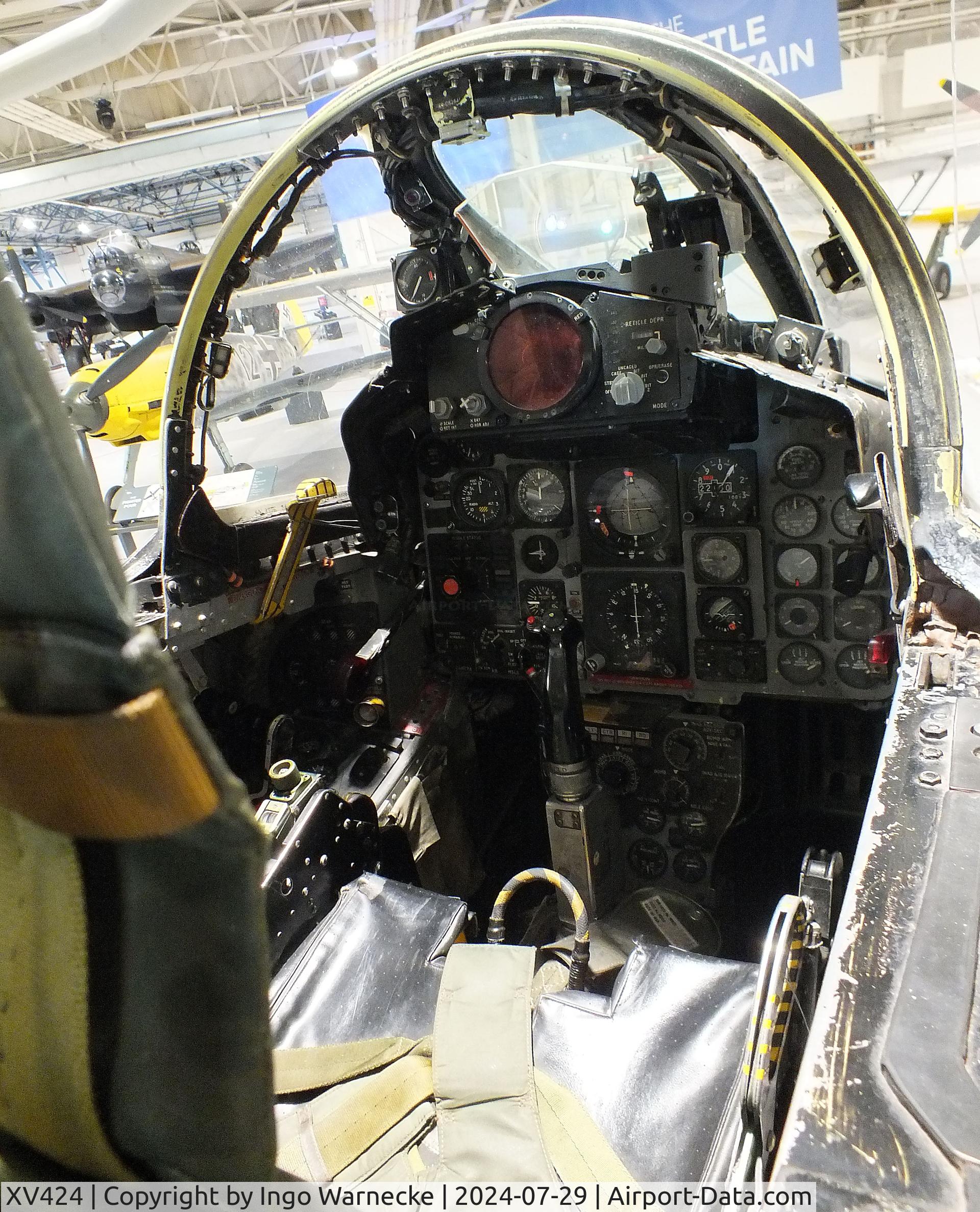XV424, 1969 McDonnell Douglas Phantom FGR2 C/N 3084, McDonnell Douglas F-4 Phantom FGR2 at the RAF Museum Hendon #c