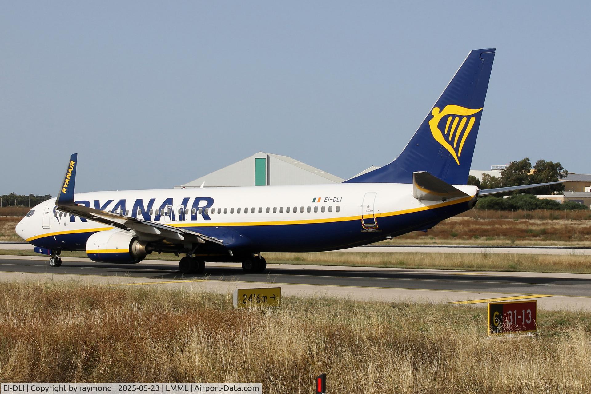 EI-DLI, 2006 Boeing 737-8AS C/N 33591, Boeing 737-800 reg EI-DLI of Ryanair taxying out for RW31 in Malta