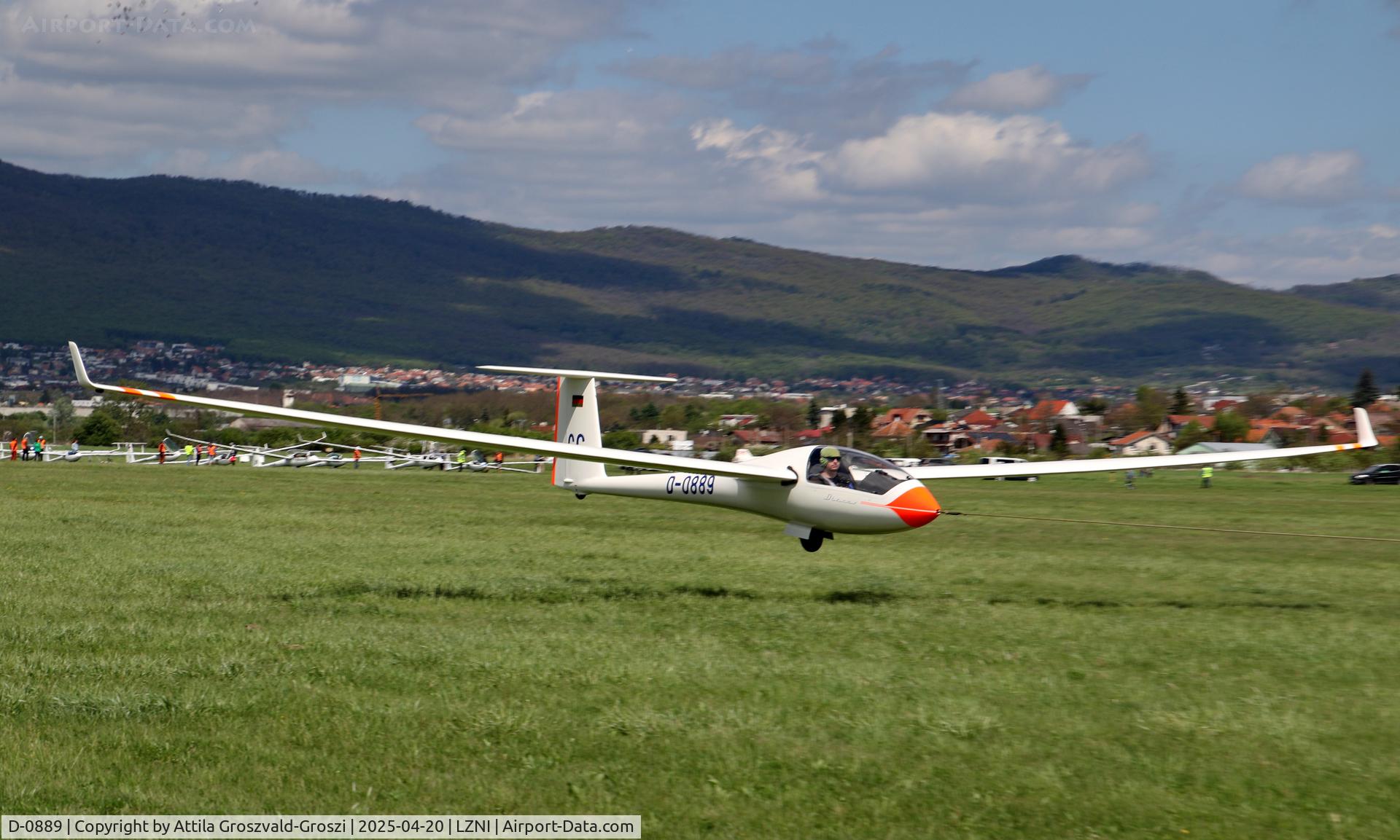 D-0889, Schempp-Hirth DISCUS B C/N 201, LZNI - Nitra Airport, Slovakia - Pribina Cup 2025