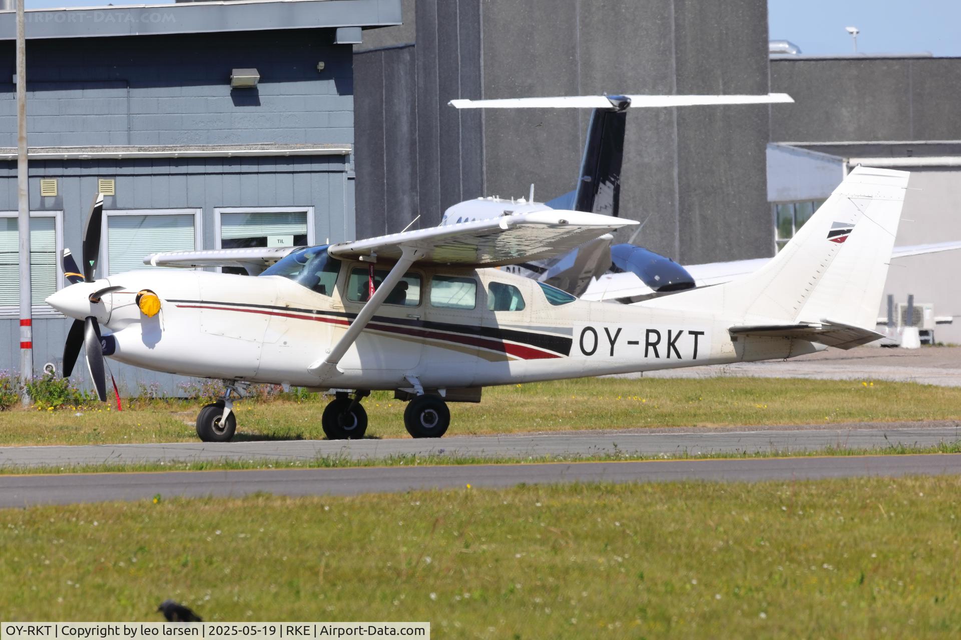 OY-RKT, 1976 Cessna TU206U C/N U2060321, Roskilde 19.5.2025