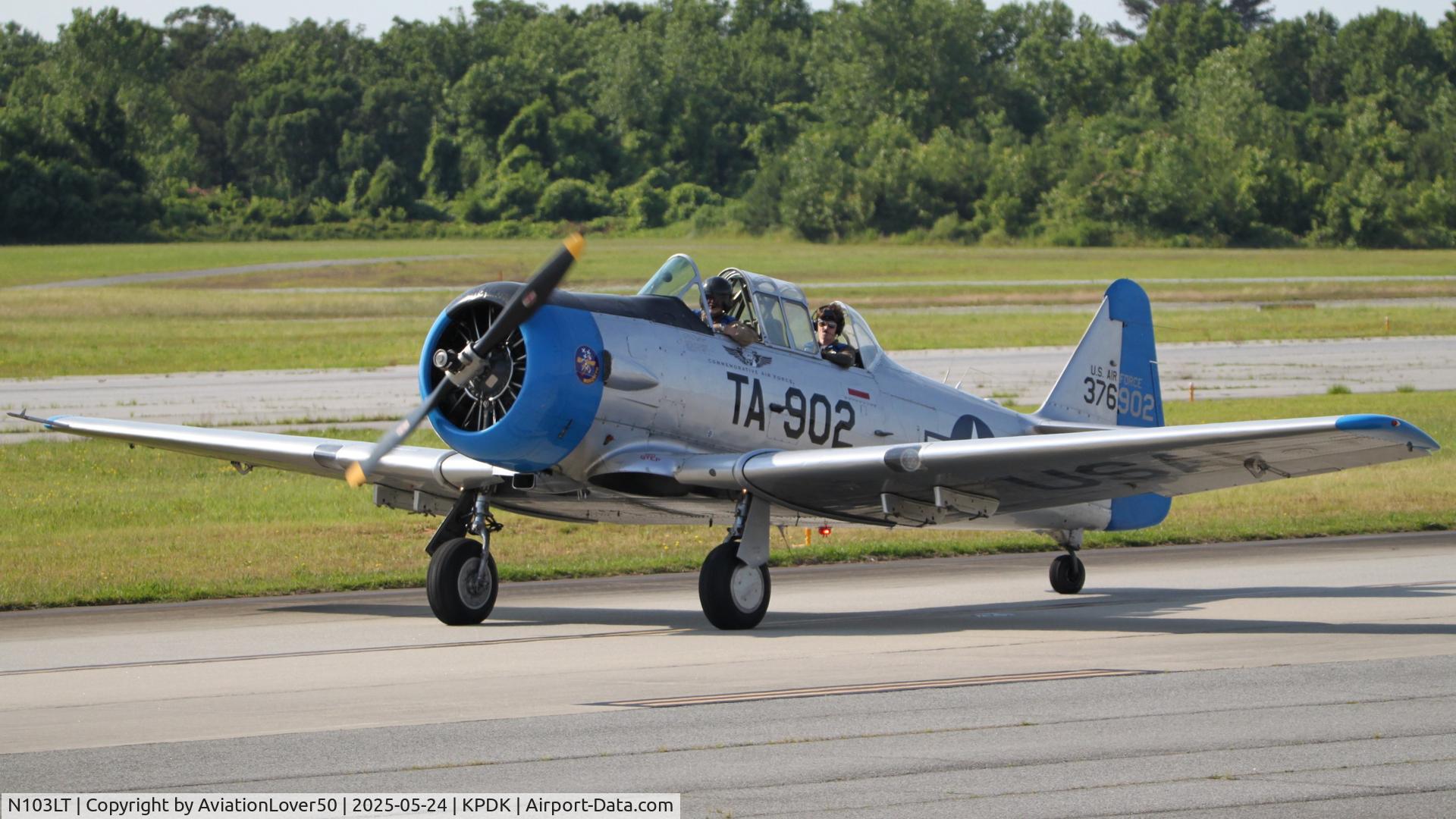 N103LT, 1943 North American SNJ-4 Texan C/N 88-12097, SNJ-4