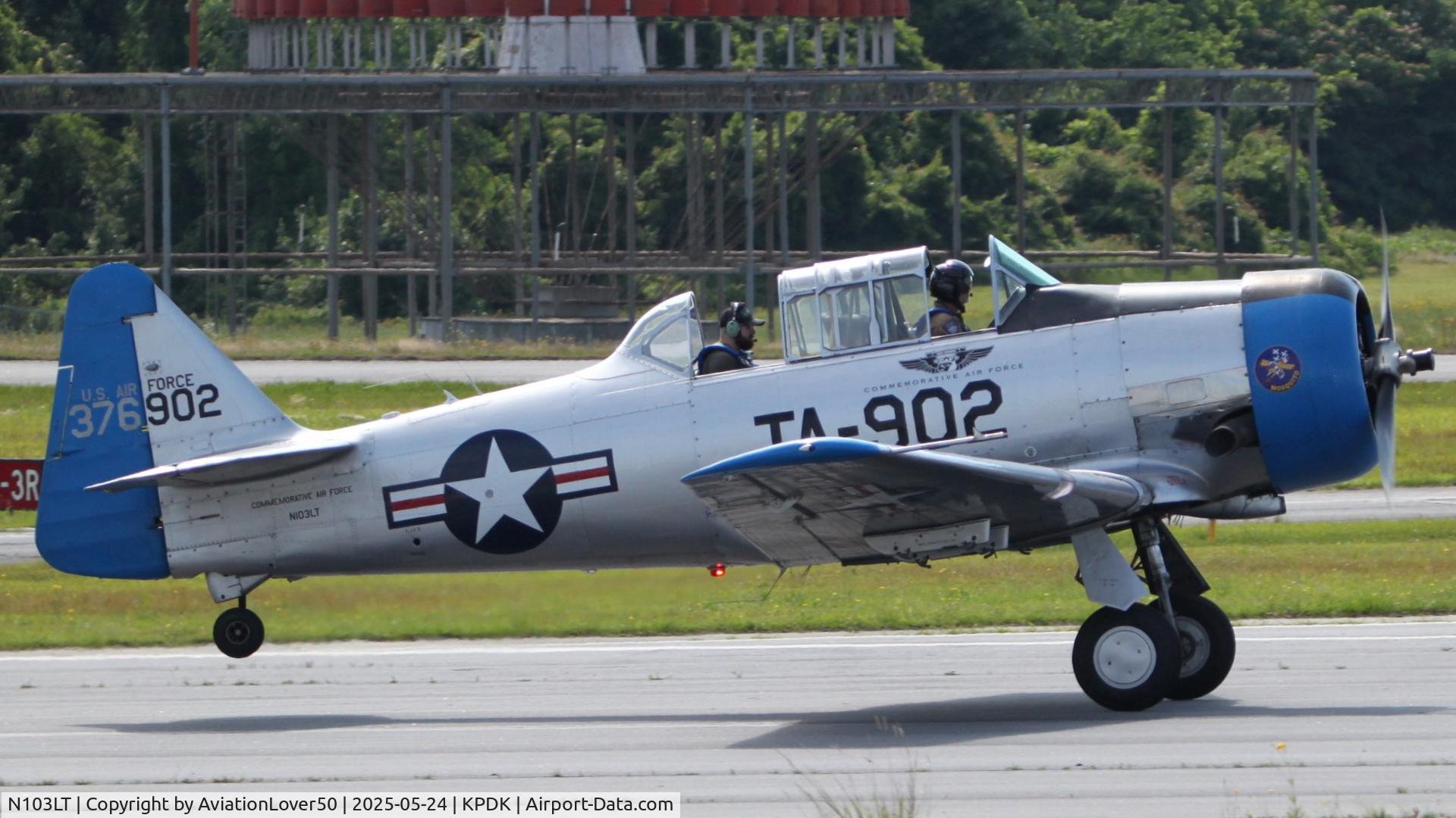 N103LT, 1943 North American SNJ-4 Texan C/N 88-12097, SNJ-4