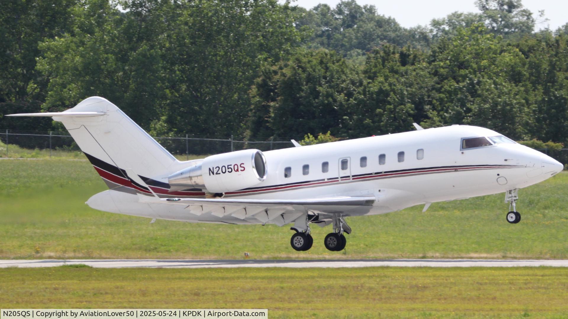 N205QS, 2015 Bombardier Challenger 650 (CL-600-2B16) C/N 6054, NetJets Challenger 650