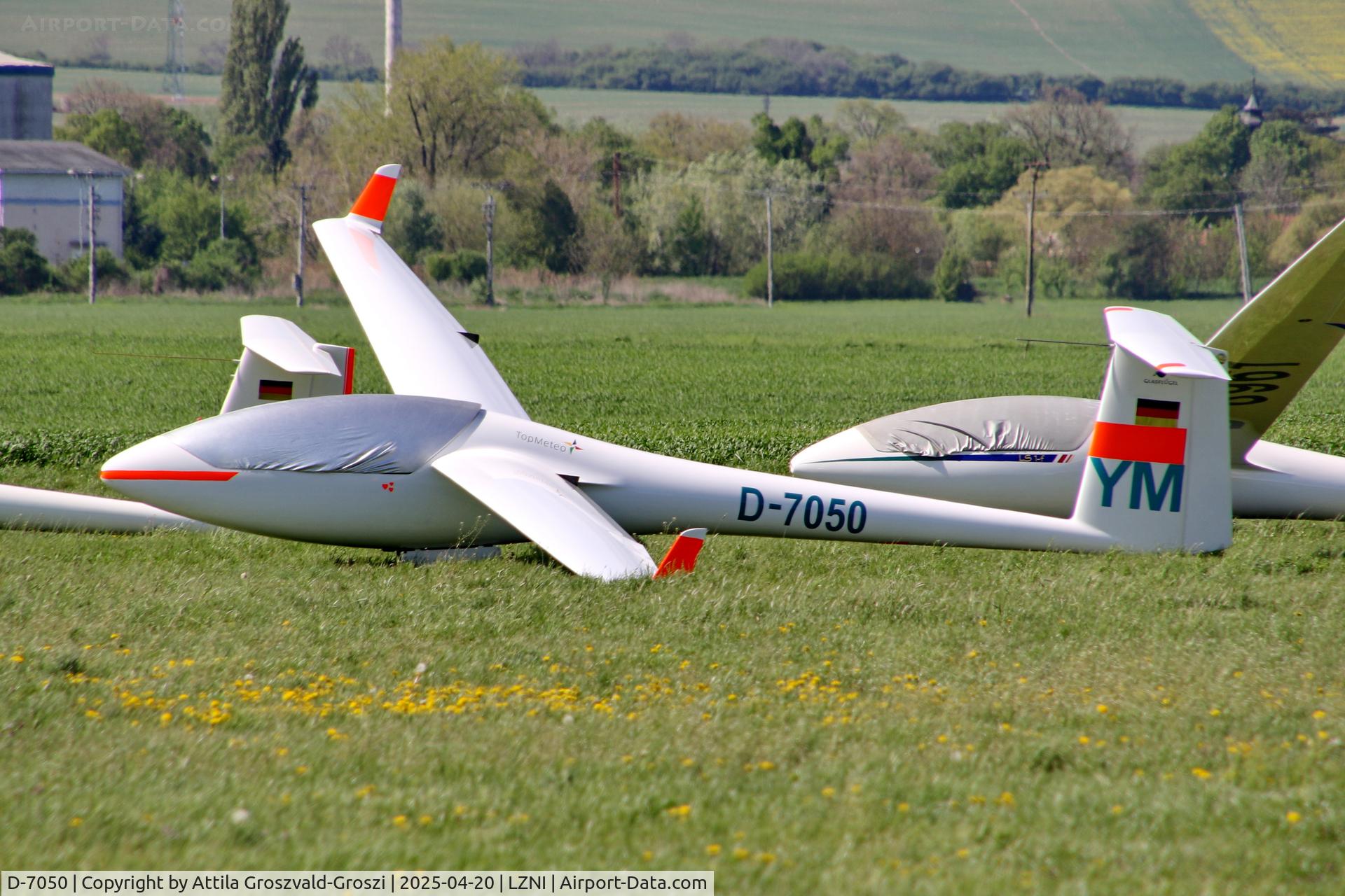 D-7050, 1977 Glasflugel H303 Mosquito C/N 57, LZNI - Nitra Airport, Slovakia - Pribina Cup 2025