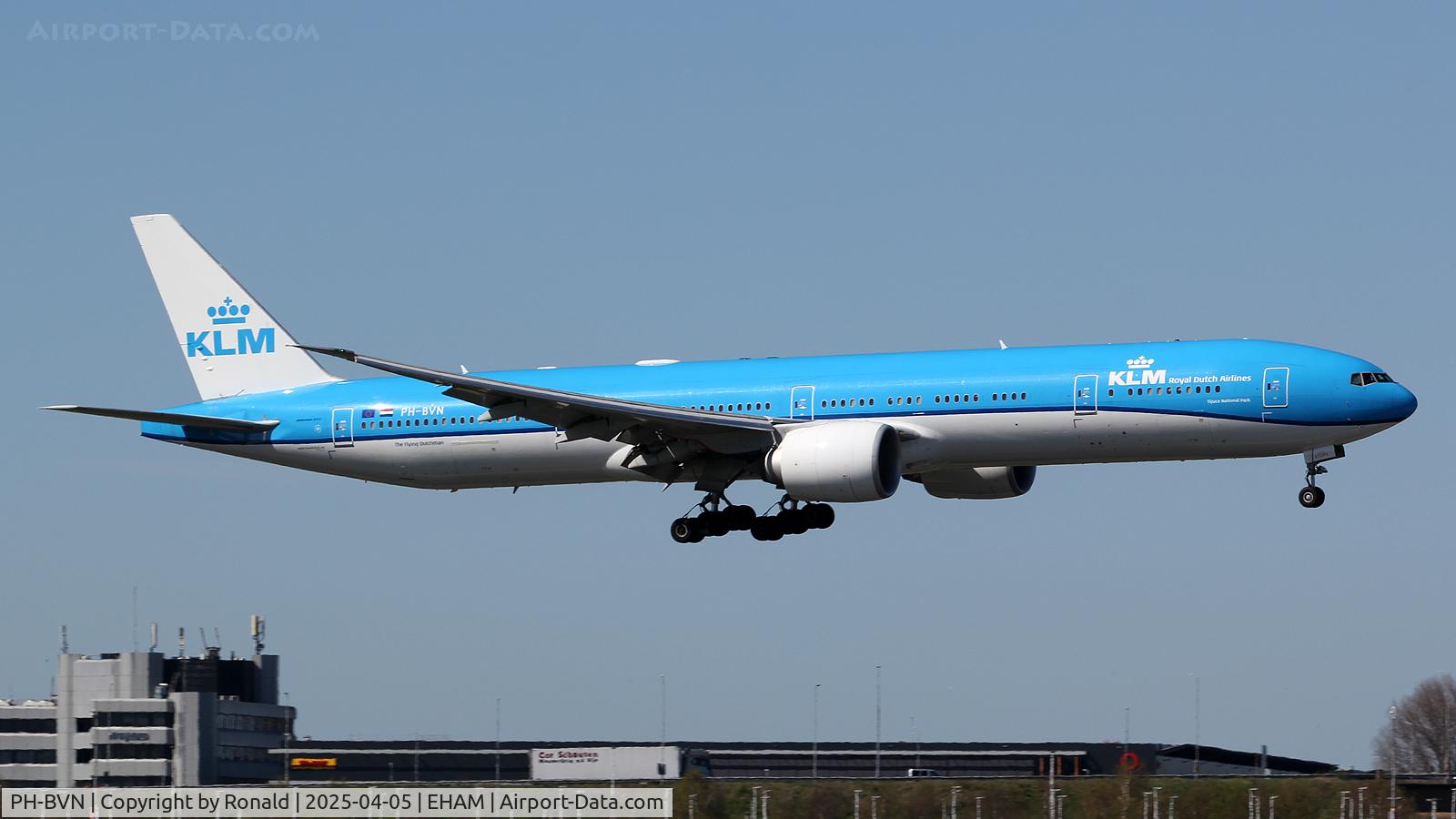 PH-BVN, 2015 Boeing 777-306/ER C/N 44549, at eham